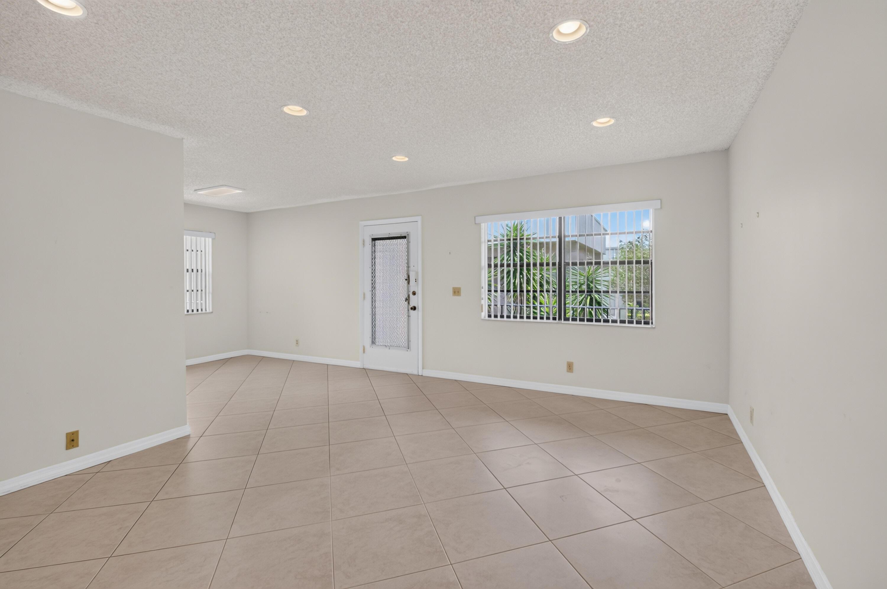 174 CAPRI D 174, Delray Beach, FL 33484, Delray Beach - Photo 5