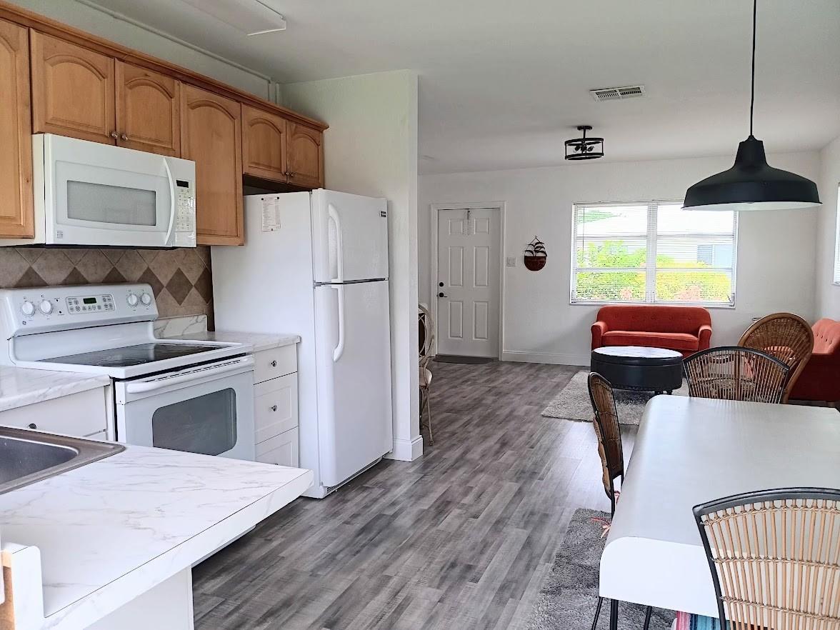 7105 NW 74th Place, Tamarac, FL 33321, Tamarac - Photo 5