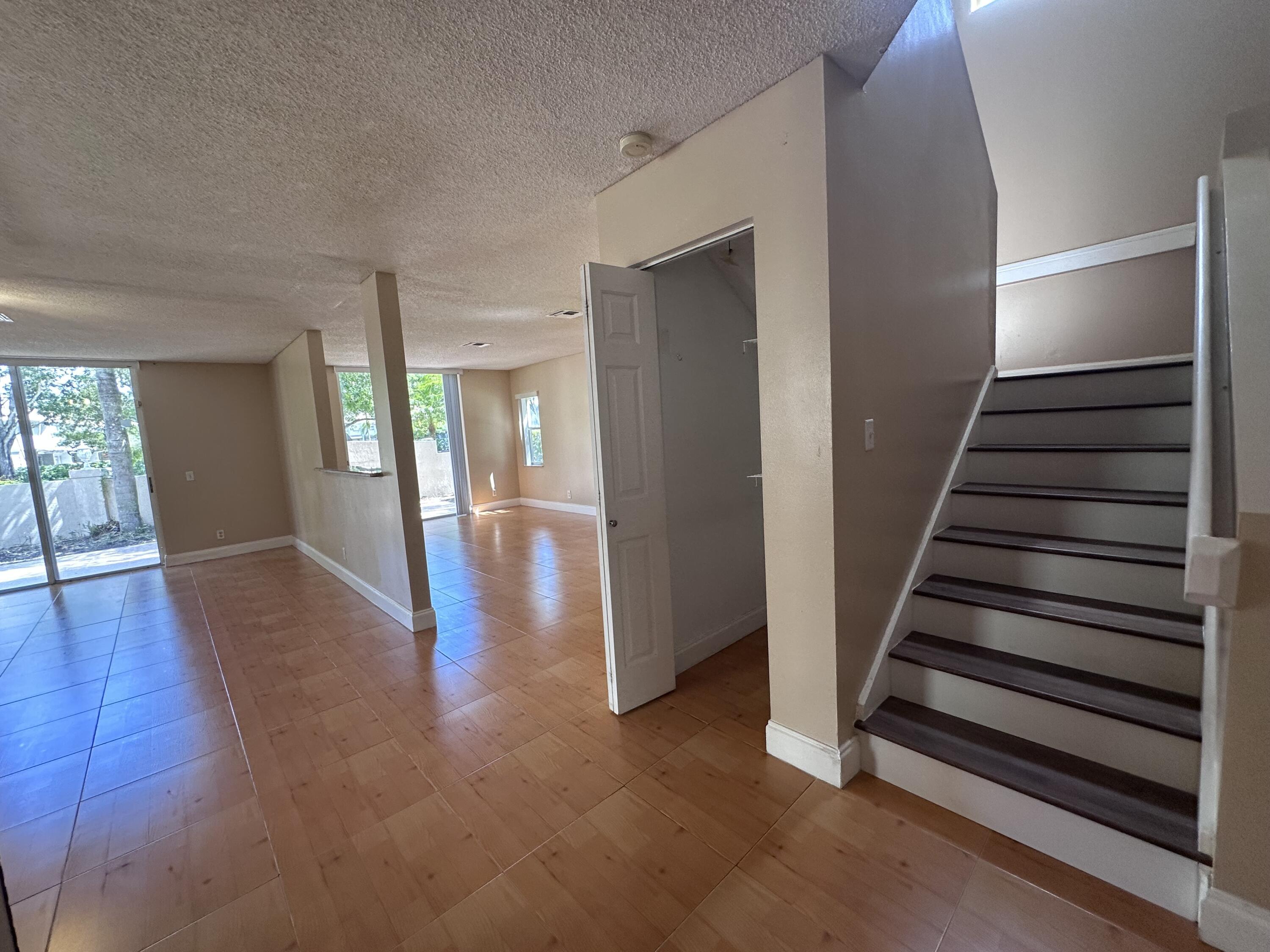 9761 NW 2nd Street, Coral Springs, FL 33071, Coral Springs - Photo 5