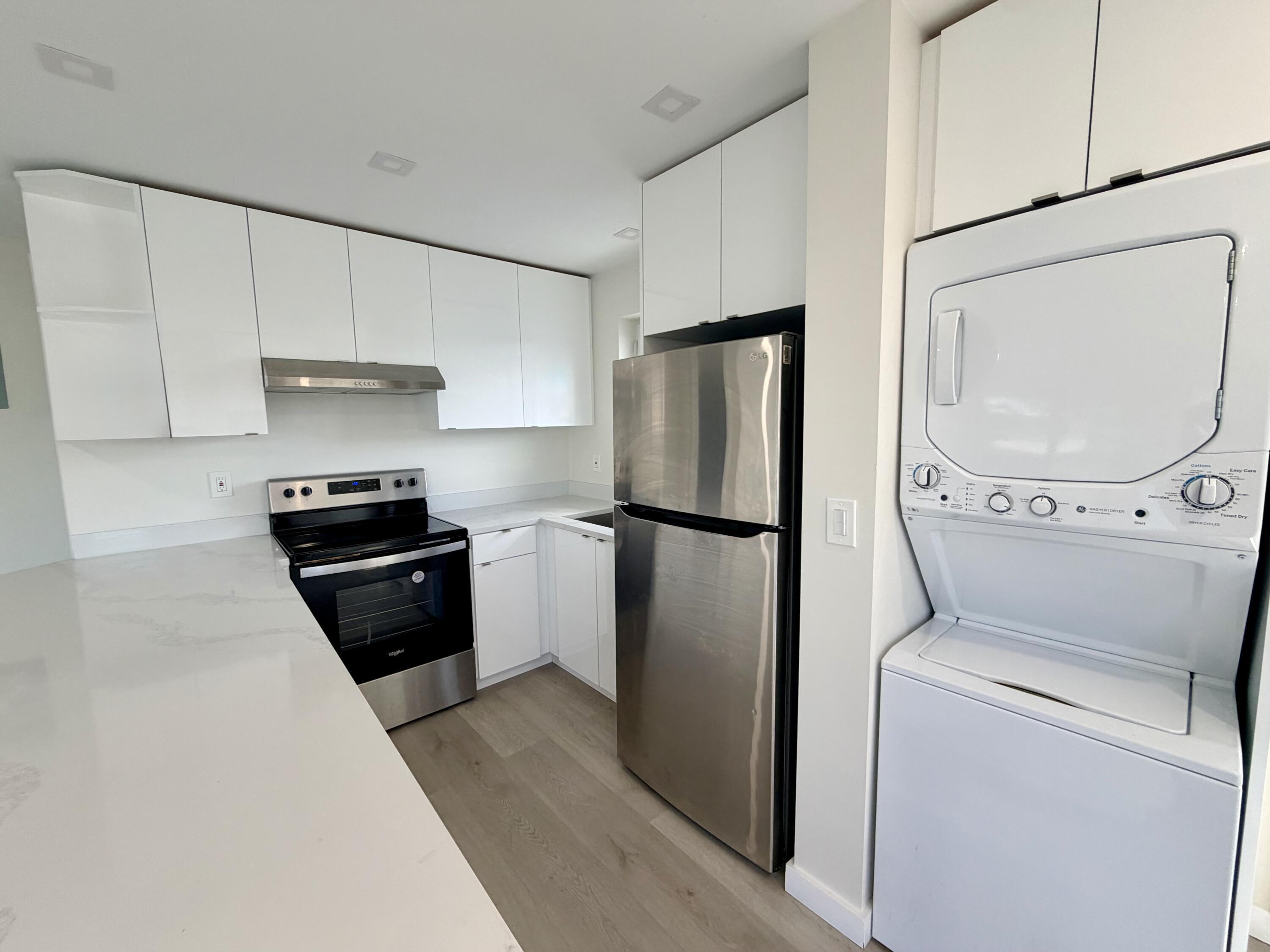 2070 NE 56th Street 1, Fort Lauderdale, FL 33308, Fort Lauderdale - Photo 5