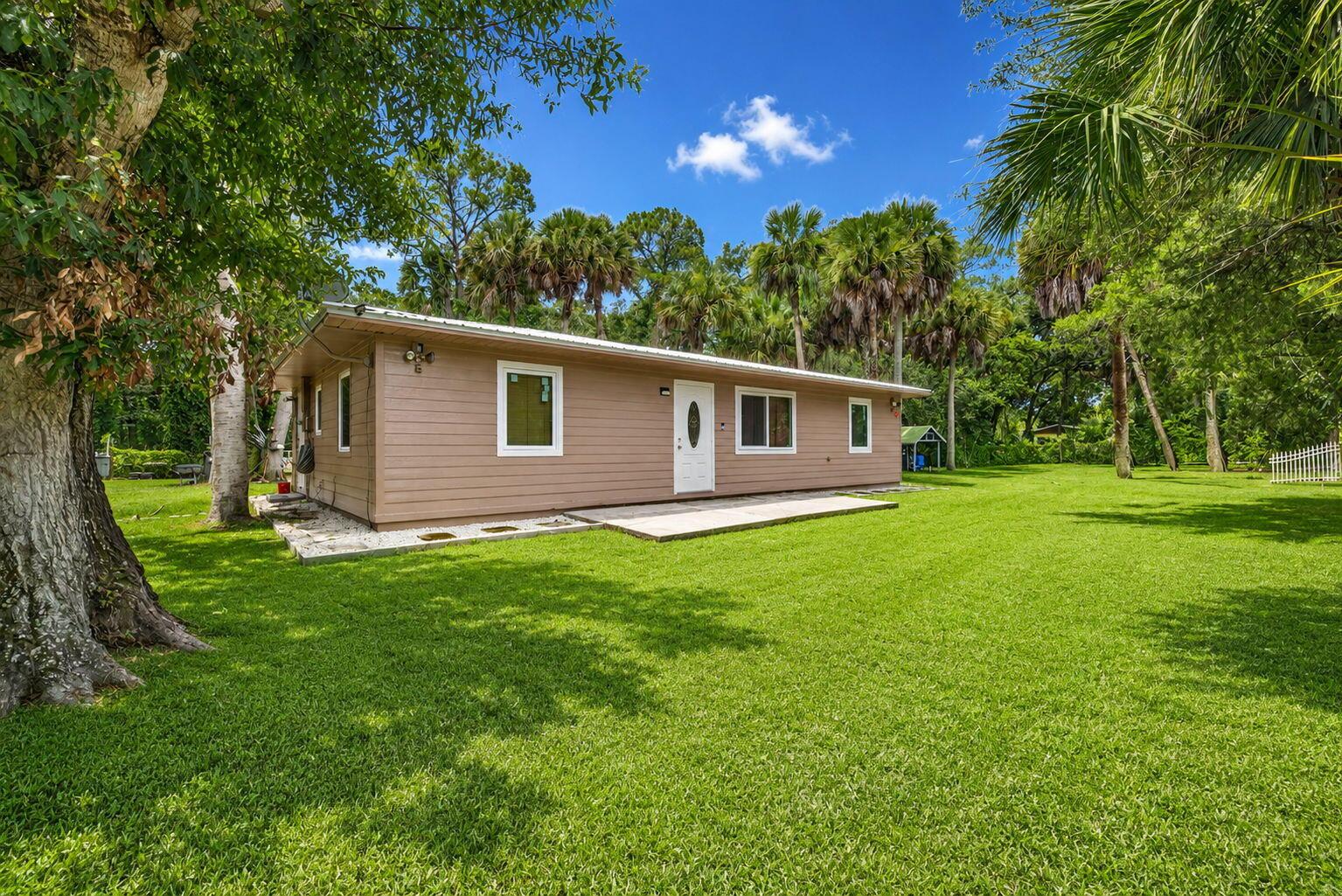 6868 E CENTER Street, Okeechobee, FL 34974, Okeechobee - Photo 3