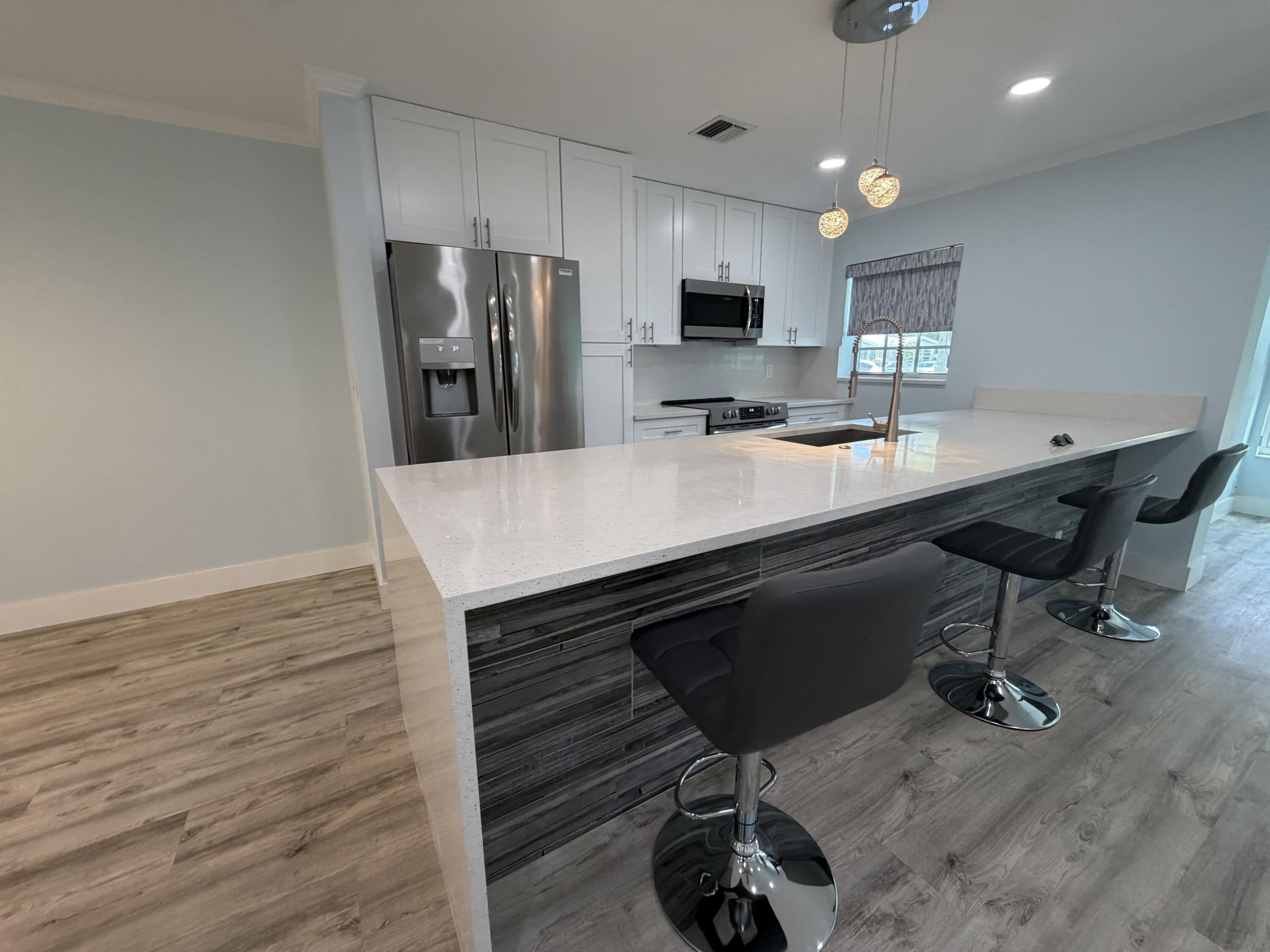 14516 CANALVIEW Drive B, Delray Beach, FL 33484, Delray Beach - Photo 3