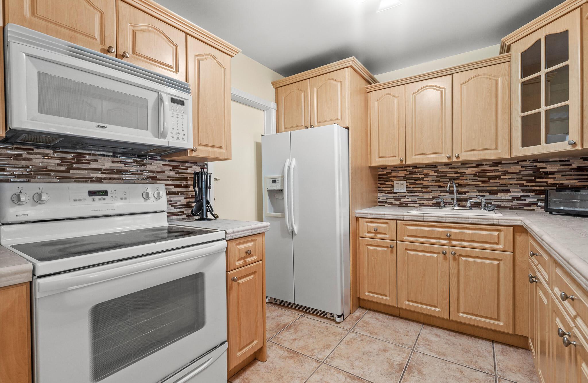 1801 S Ocean Drive Unit 332, Hallandale Beach, FL 33009, Hallandale Beach - Photo 2