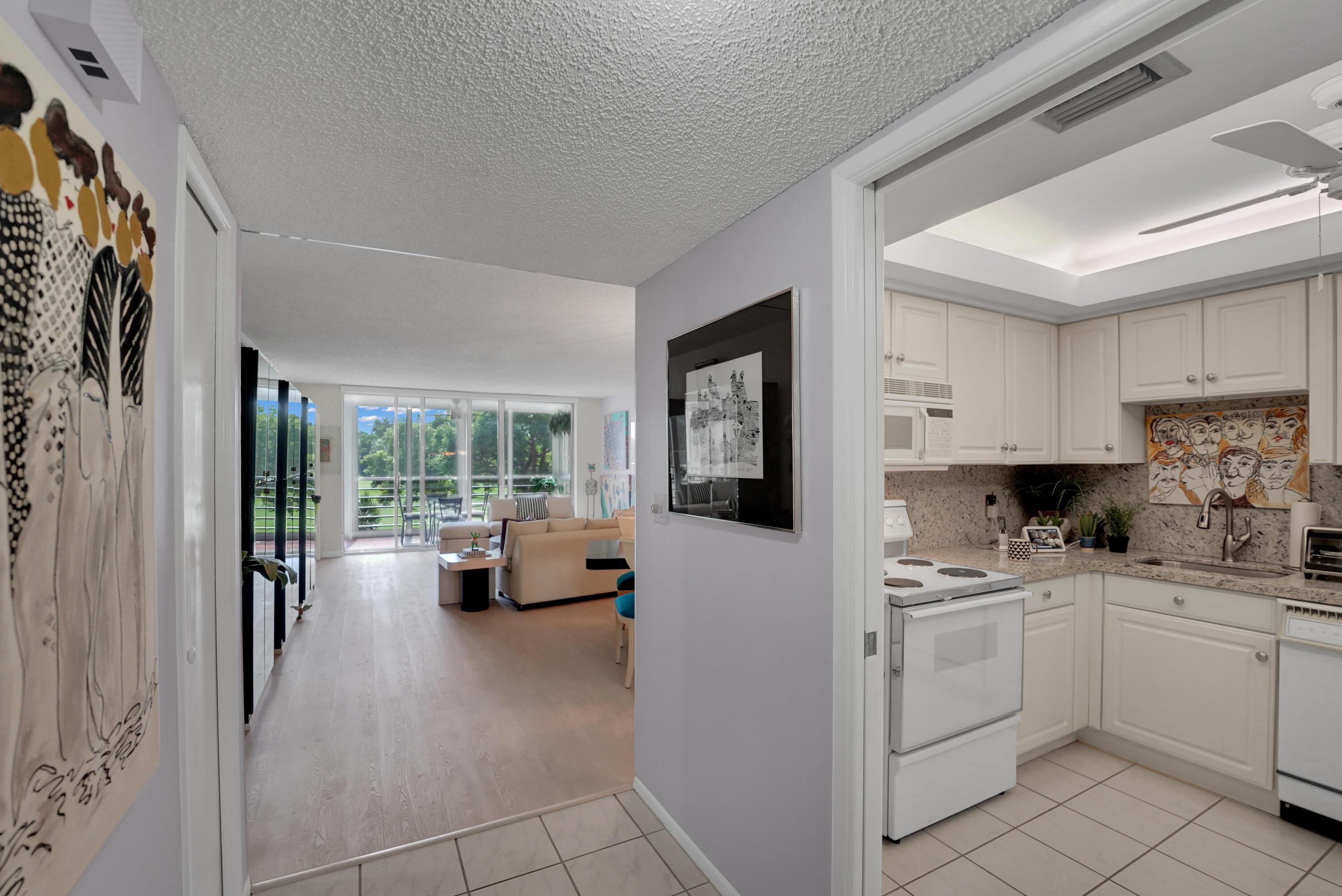 804 CYPRESS GROVE Lane 210, Pompano Beach, FL 33069, Pompano Beach - Photo 5
