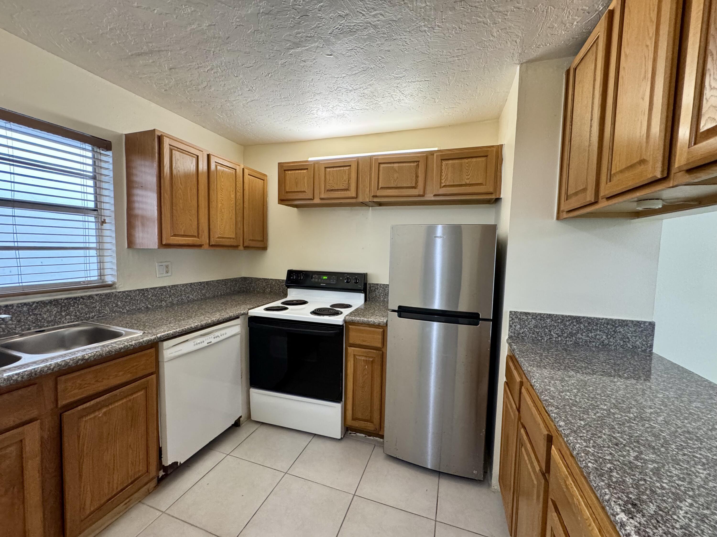 6507 WINFIELD Boulevard 130-C, Margate, FL 33063, Margate - Photo 2