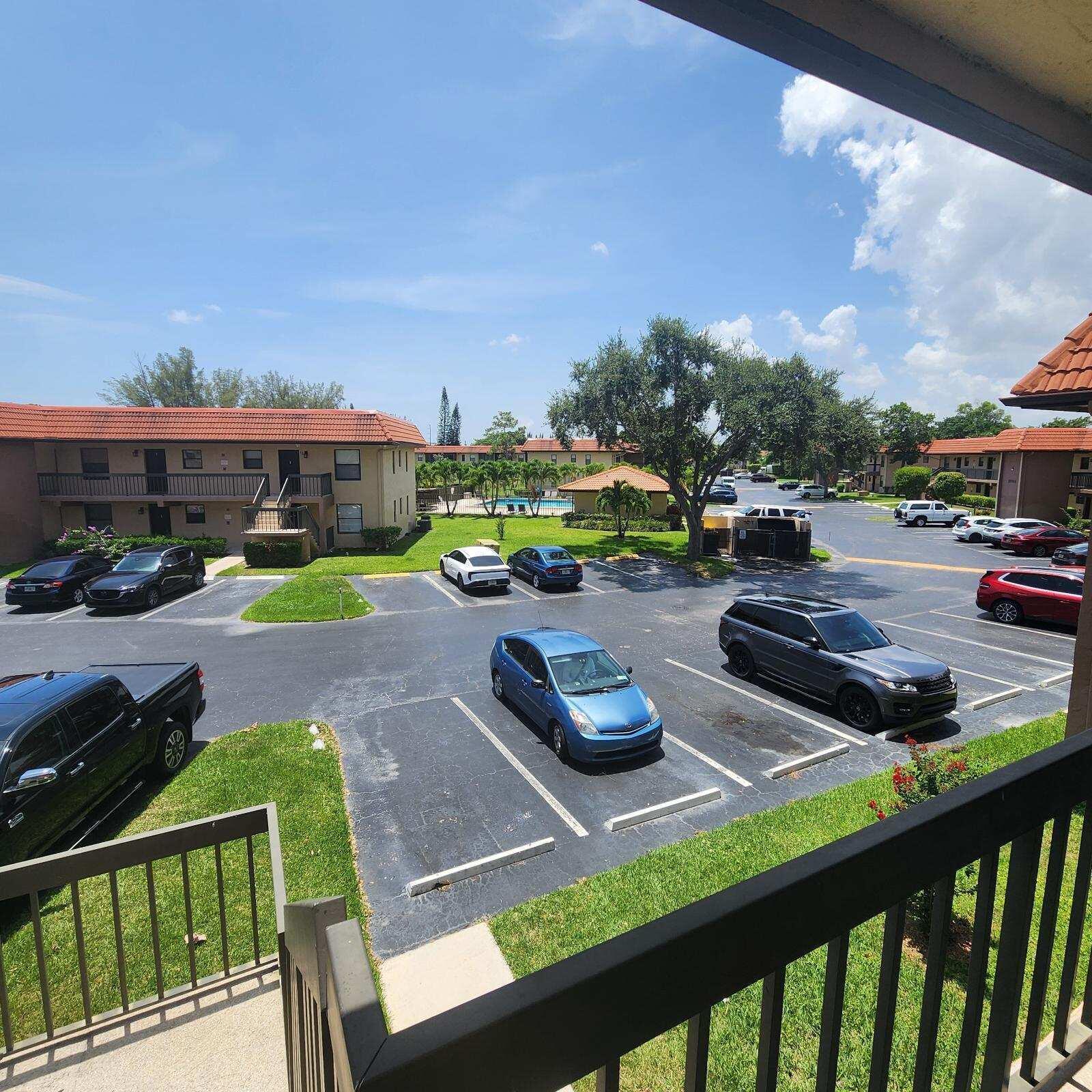 21902 LAKE FOREST Circle 206, Boca Raton, FL 33433, Boca Raton - Photo 5