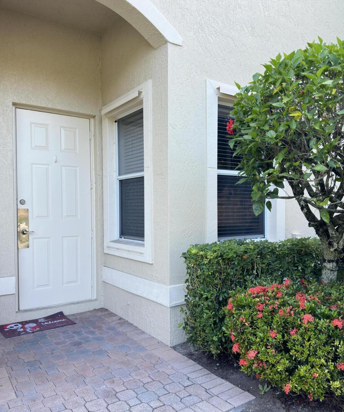 8125 MULLIGAN Circle, Port St. Lucie, FL 34986, Port St. Lucie - Photo 4