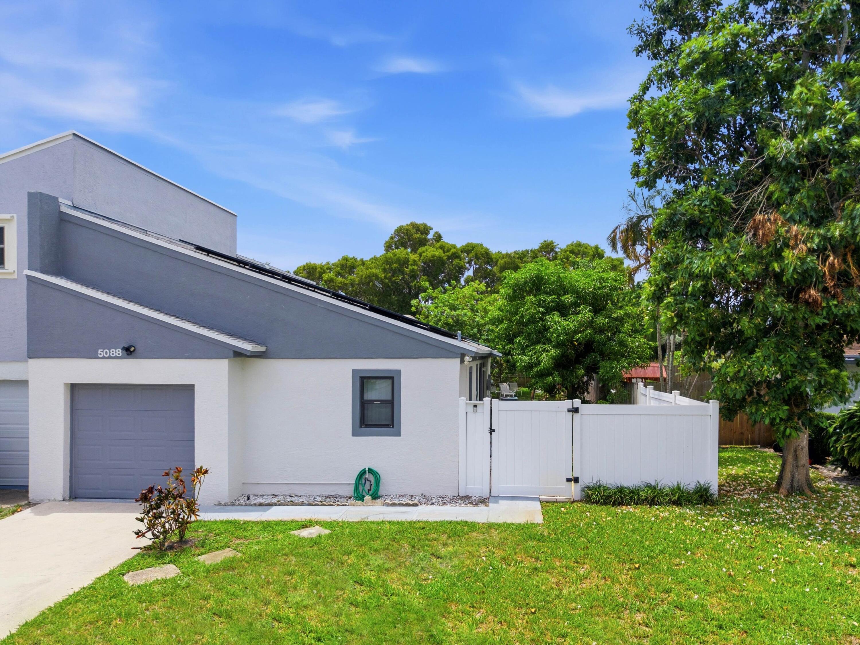 5088 NW 5TH Street, Delray Beach, FL 33445, Delray Beach - Photo 3