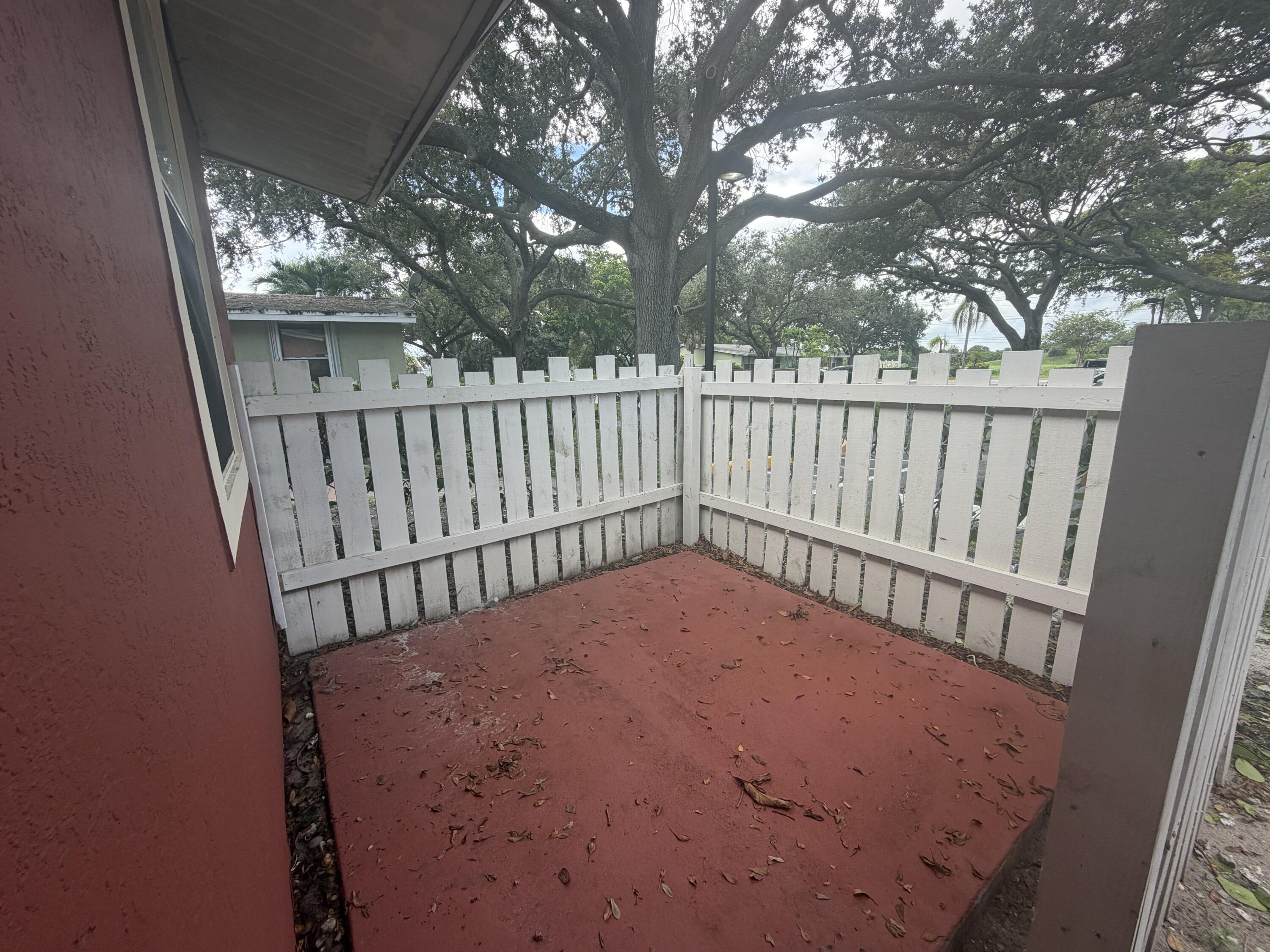 7194 Southgate Boulevard, Tamarac, FL 33321, Tamarac - Photo 2