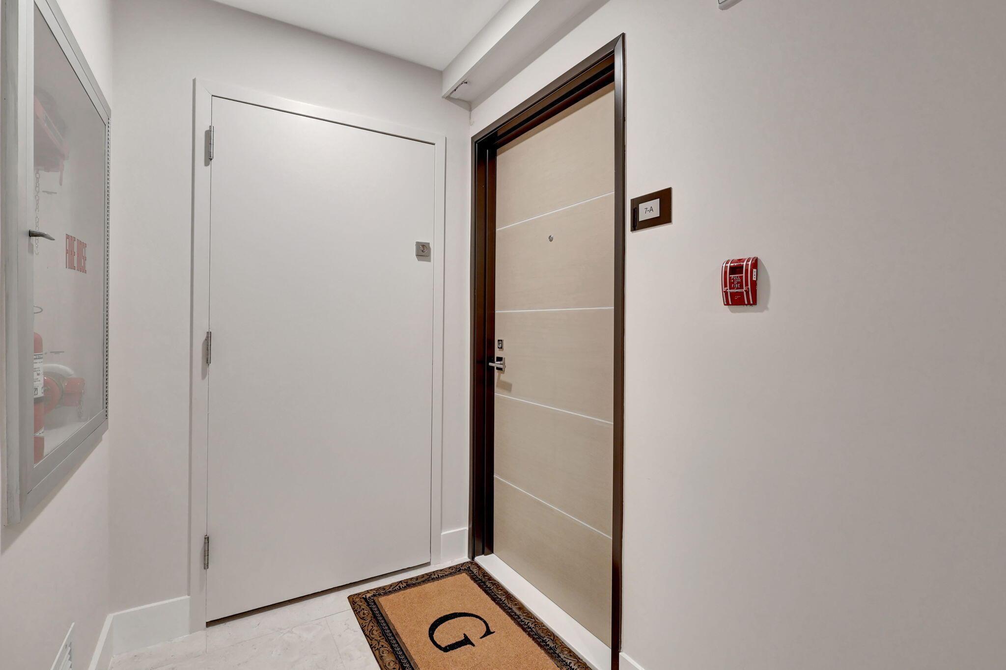 5460 N Ocean Drive 7-A, Singer Island, FL 33404, Singer Island