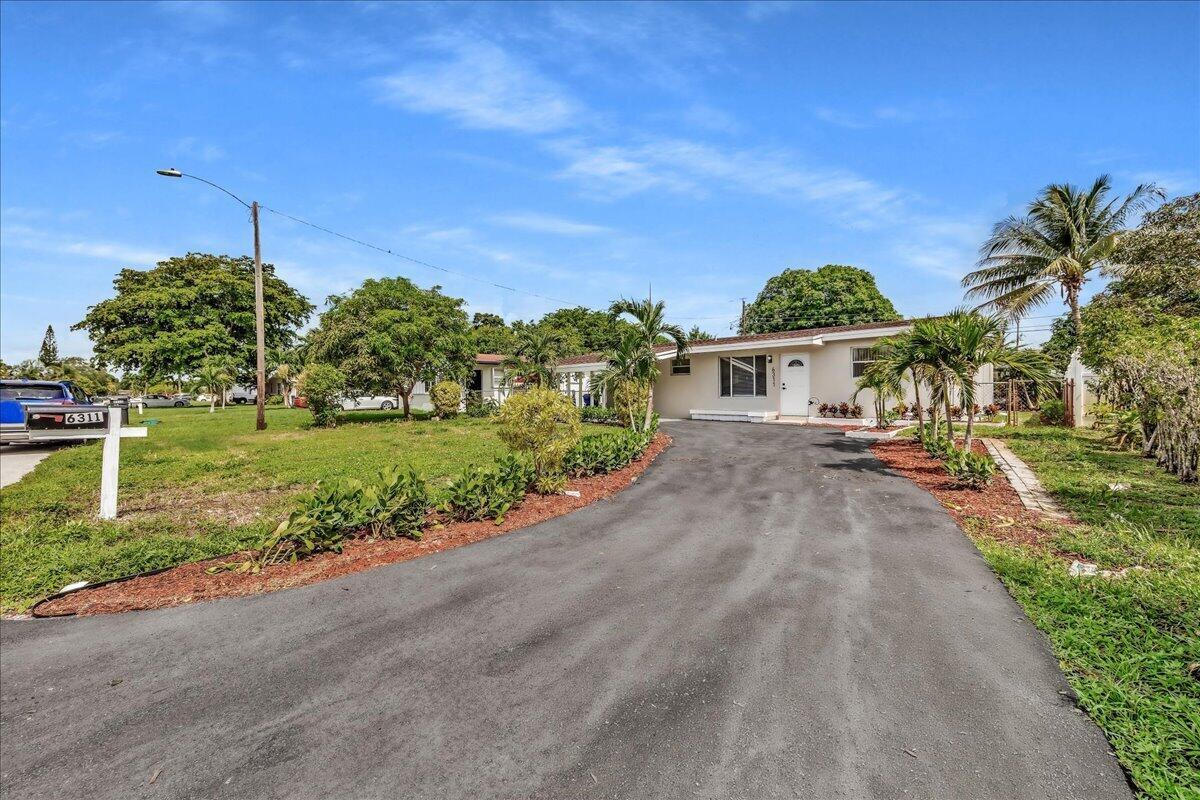 6311 SW 2ND Street, Margate, FL 33068, Margate - Photo 3