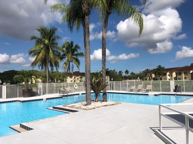 12730 VISTA ISLES Drive 812, Sunrise, FL 33325, Sunrise - Photo 2