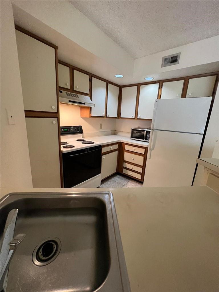 12730 VISTA ISLES Drive 812, Sunrise, FL 33325, Sunrise - Photo 5