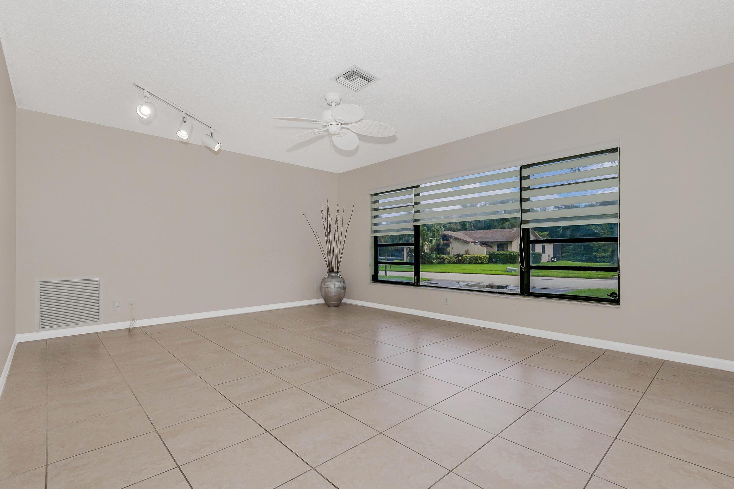 2831 NW 51ST Terrace, Margate, FL 33063, Margate - Photo 4