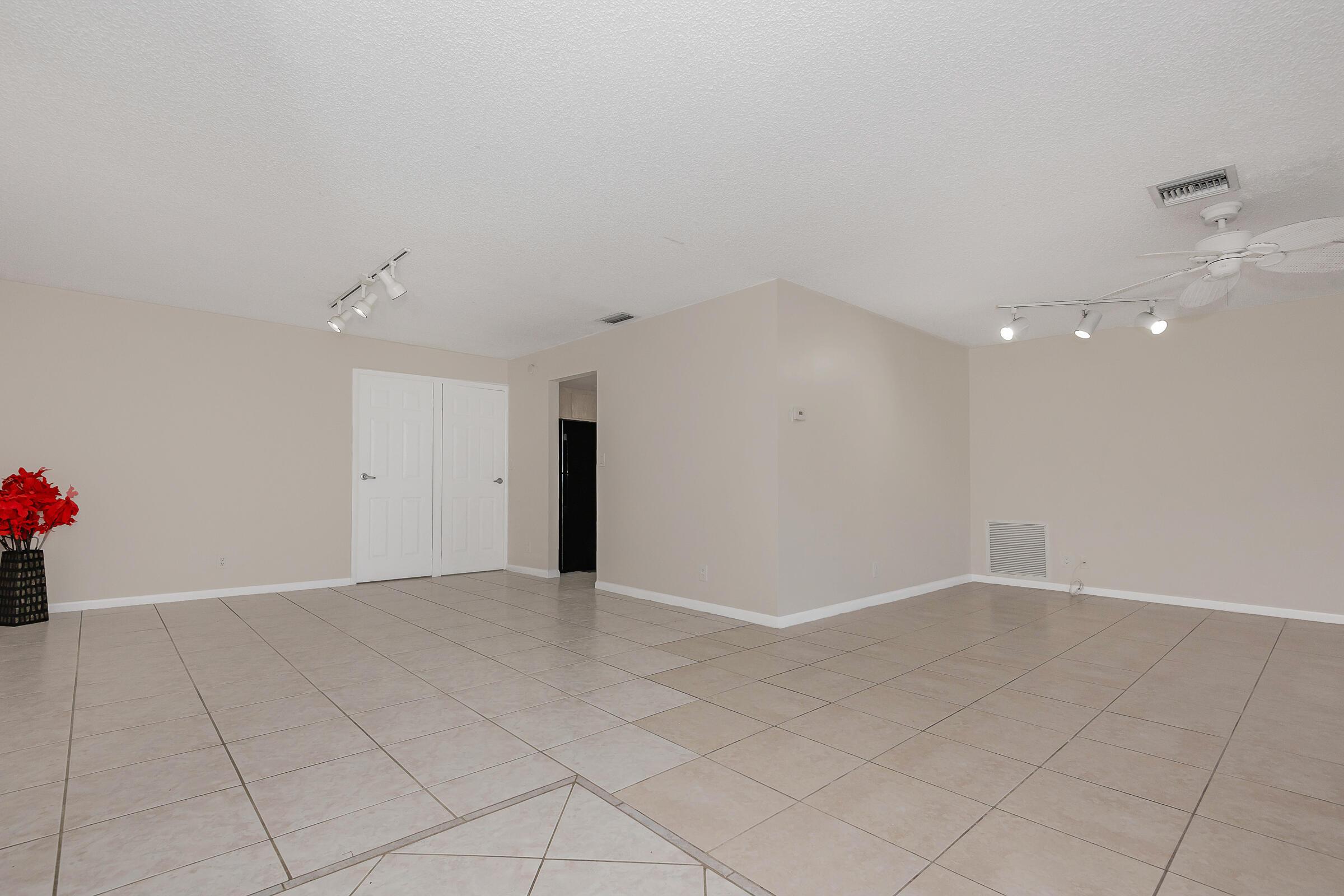 2831 NW 51ST Terrace, Margate, FL 33063, Margate - Photo 5