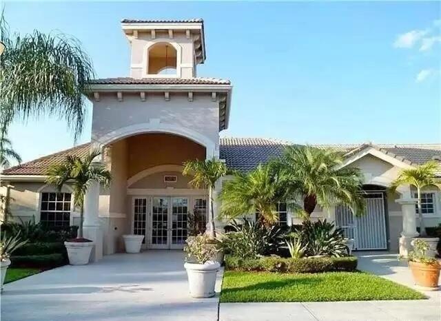 5021 N WILES Road 205, Coconut Creek, FL 33073, Coconut Creek - Photo 2