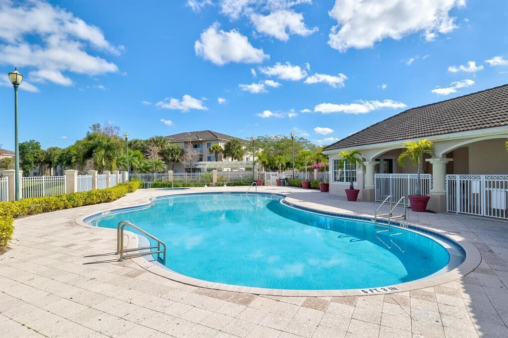 5021 N WILES Road 205, Coconut Creek, FL 33073, Coconut Creek - Photo 3