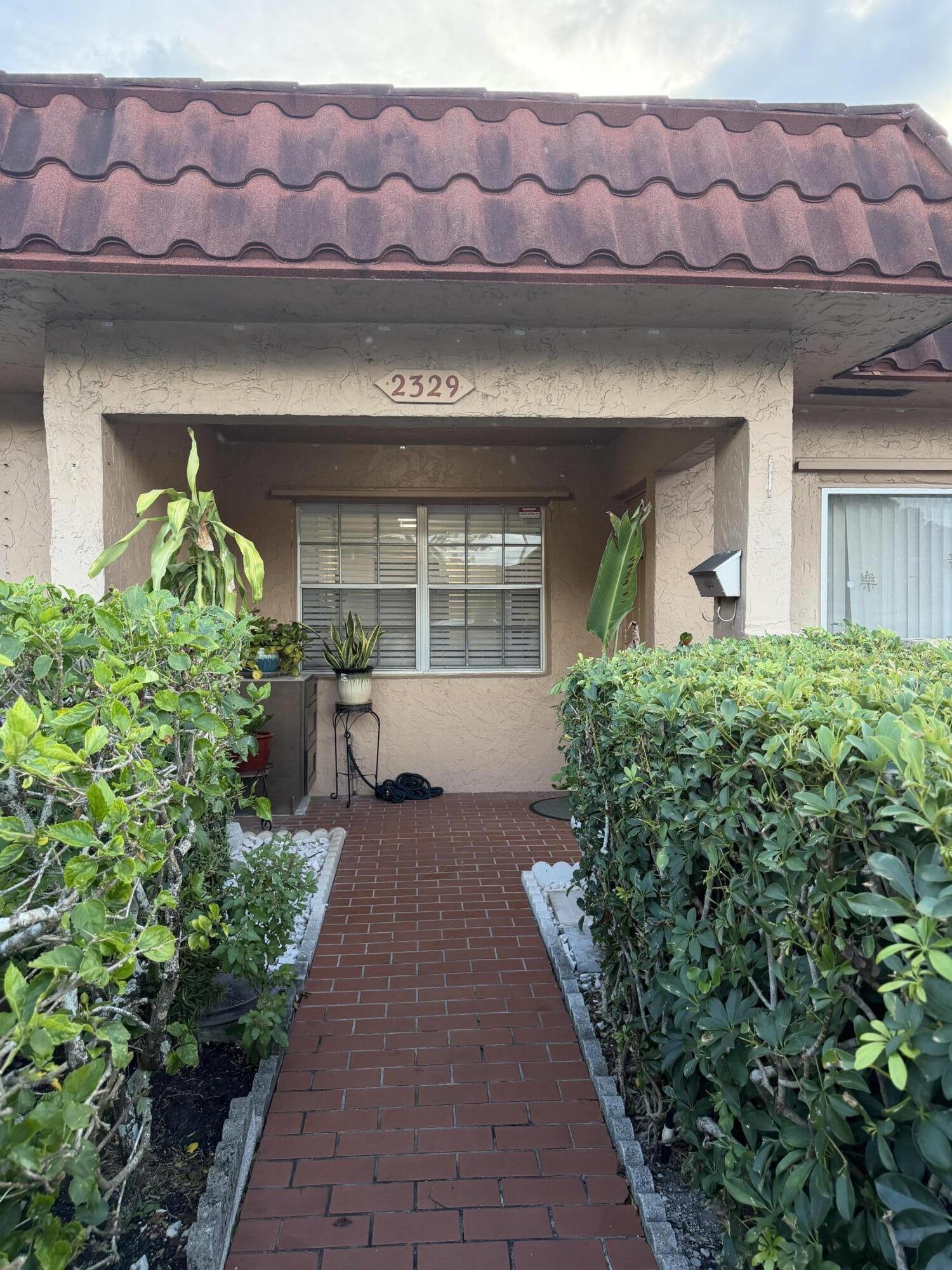 2329 SW 81st Terrace, North Lauderdale, FL 33068, North Lauderdale - Photo 2