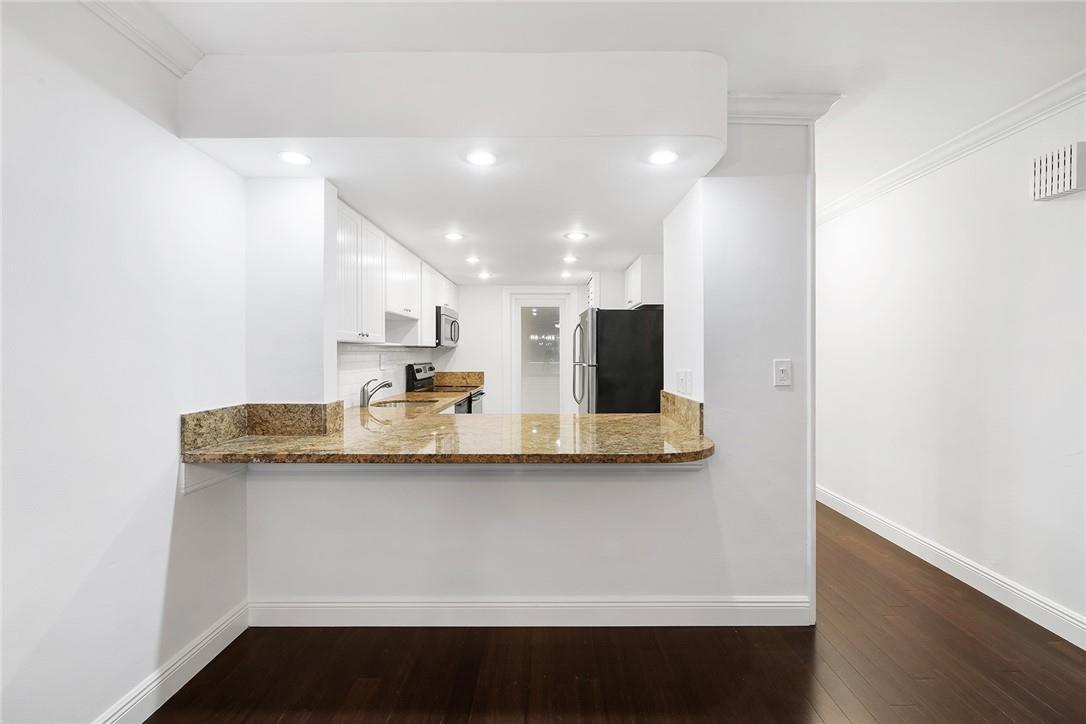 815 Middle River Drive 205, Fort Lauderdale, FL 33304, Fort Lauderdale - Photo 5