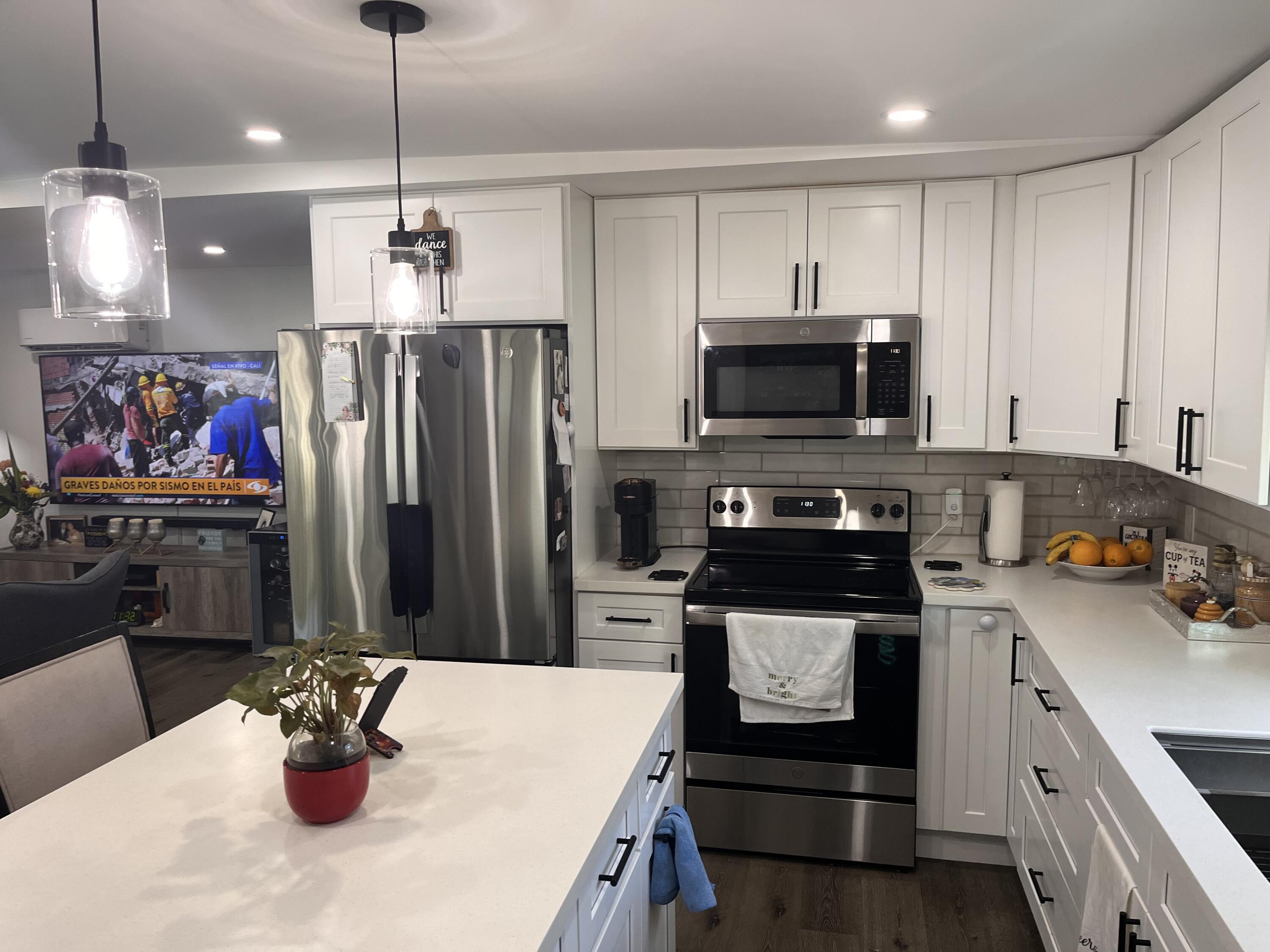 2555 PGA Boulevard 34, Palm Beach Gardens, FL 33410, Palm Beach Gardens - Photo 3