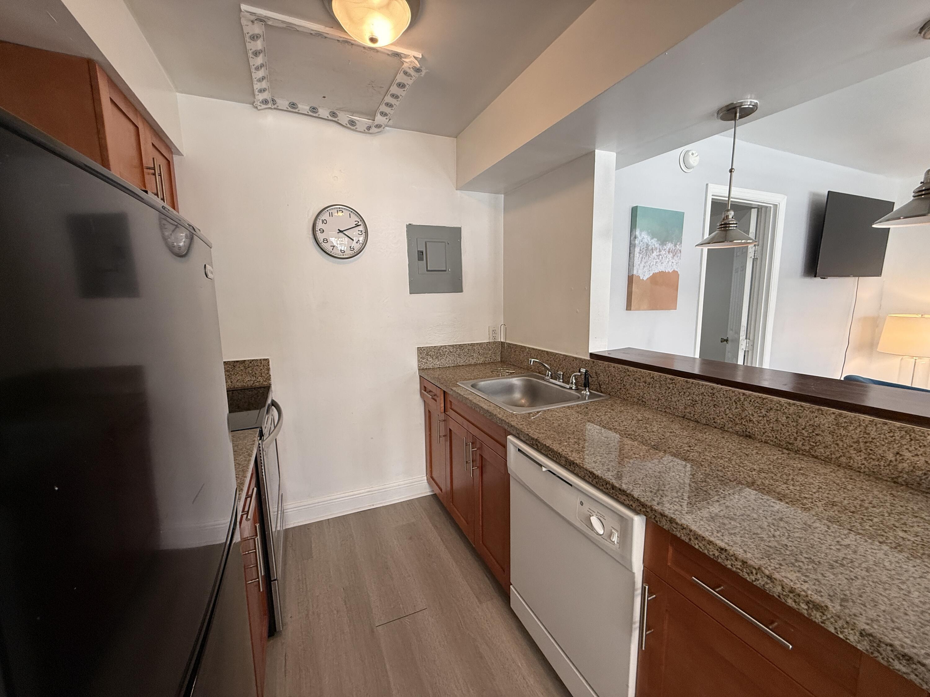 3226 NE 12TH Street 7, Pompano Beach, FL 33062, Pompano Beach - Photo 4