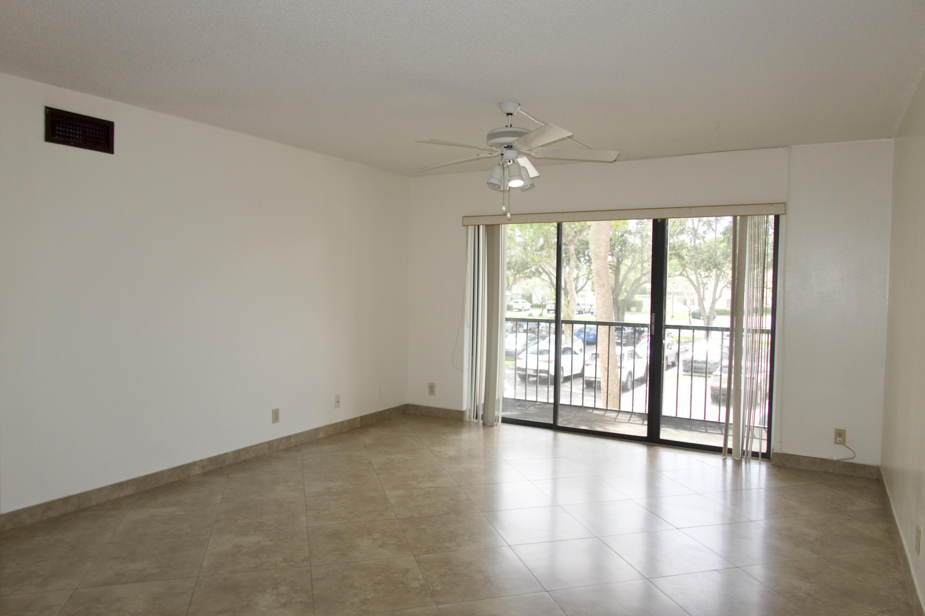 208 FOXTAIL Drive D2, Greenacres, FL 33415, Greenacres - Photo 5