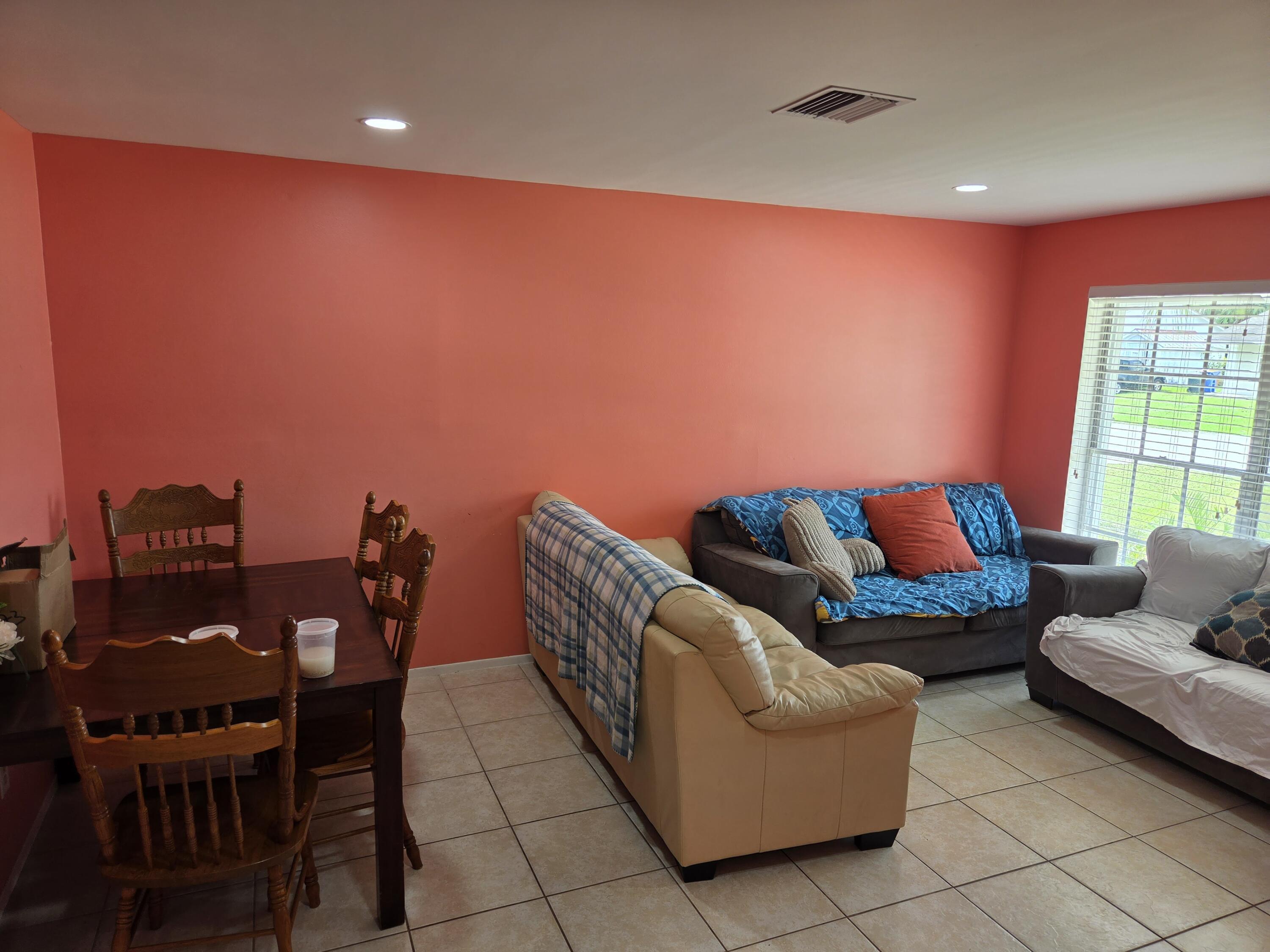 276 SE NORFOLK Boulevard, Stuart, FL 34997, Stuart - Photo 5