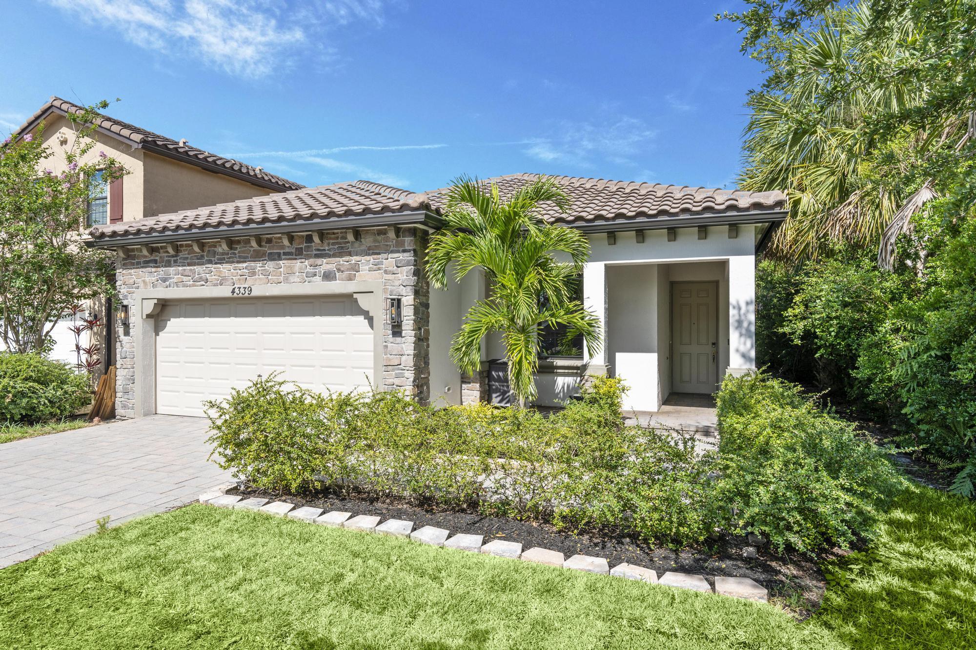 4339 Buena Tara Drive, West Palm Beach, FL 33413, West Palm Beach - Photo 4
