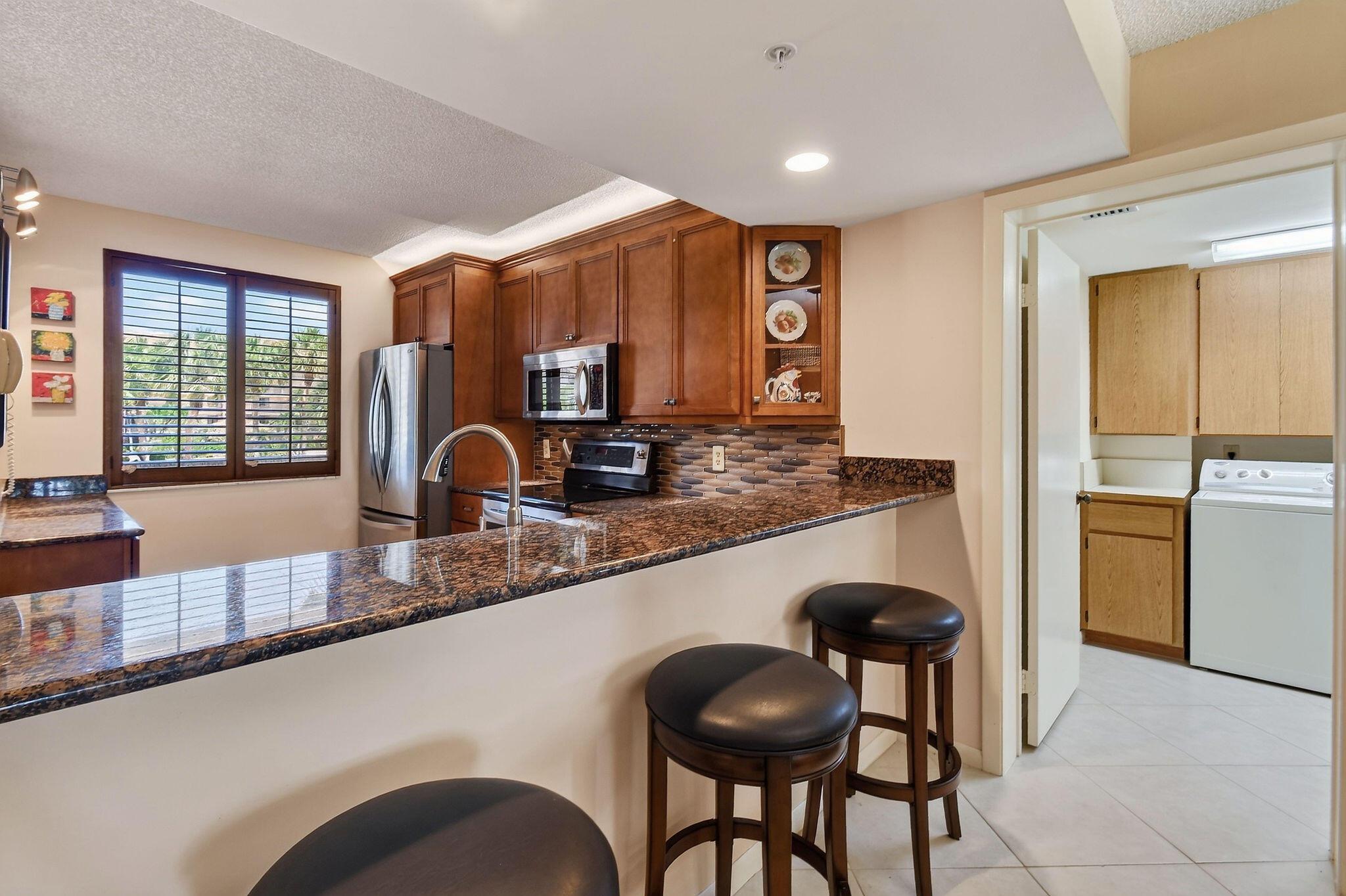 2101 Marina Isle Way 202, Jupiter, FL 33477, Jupiter - Photo 4