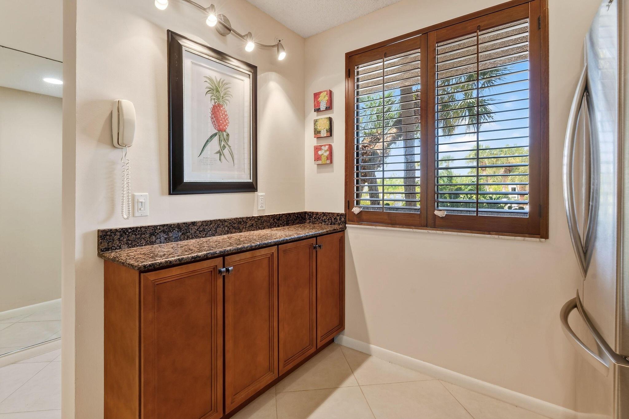 2101 Marina Isle Way 202, Jupiter, FL 33477, Jupiter - Photo 5