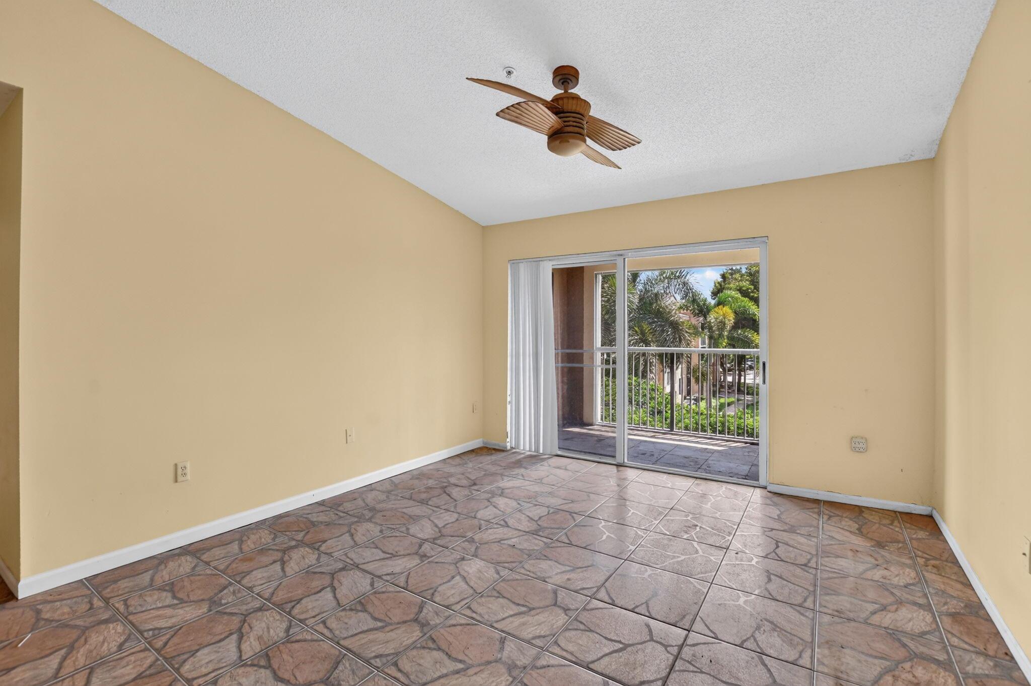 4844 N State Road 7 2304, Coconut Creek, FL 33073, Coconut Creek - Photo 2