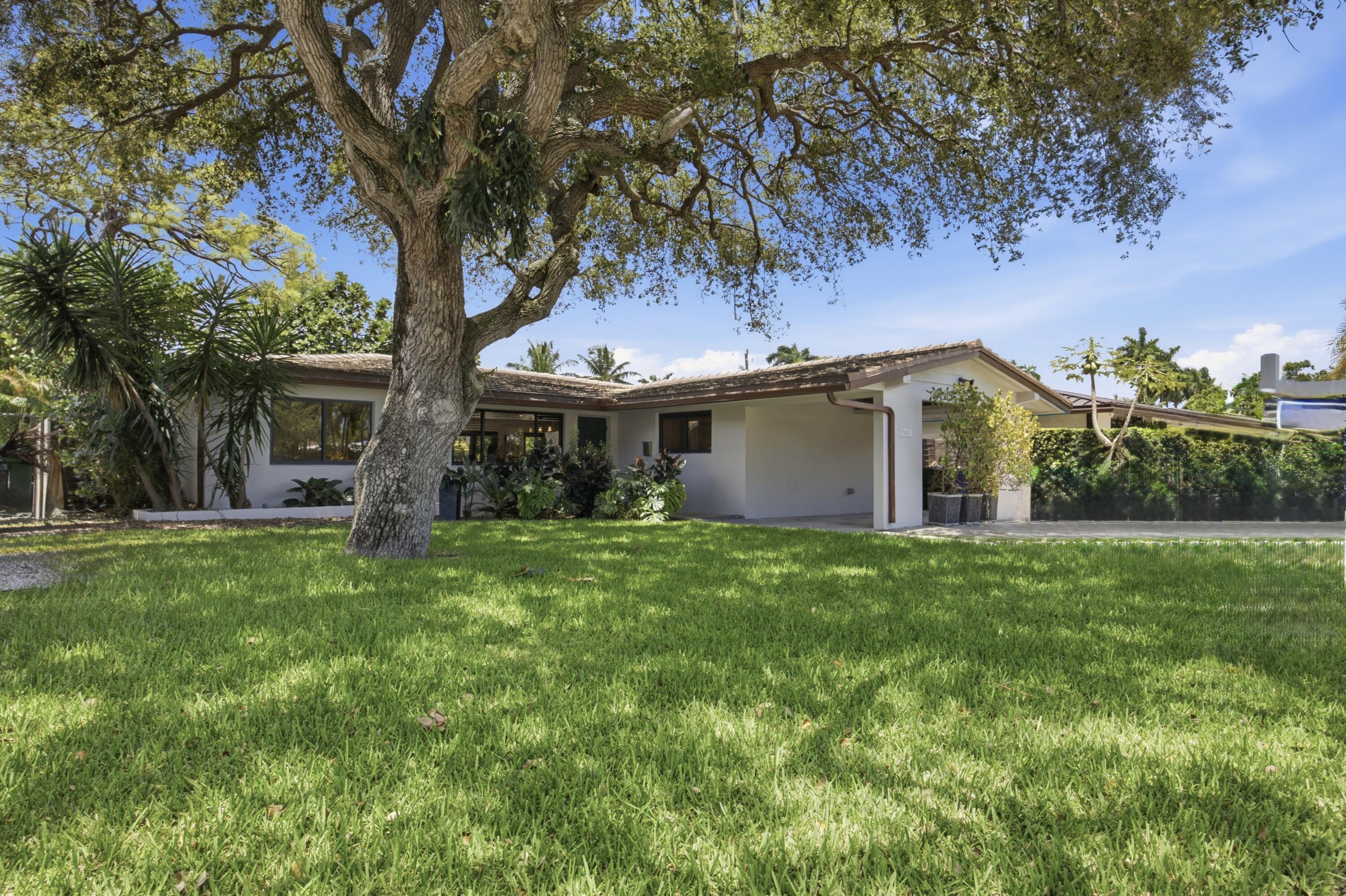 2001 N VICTORIA PARK Road, Fort Lauderdale, FL 33305, Fort Lauderdale