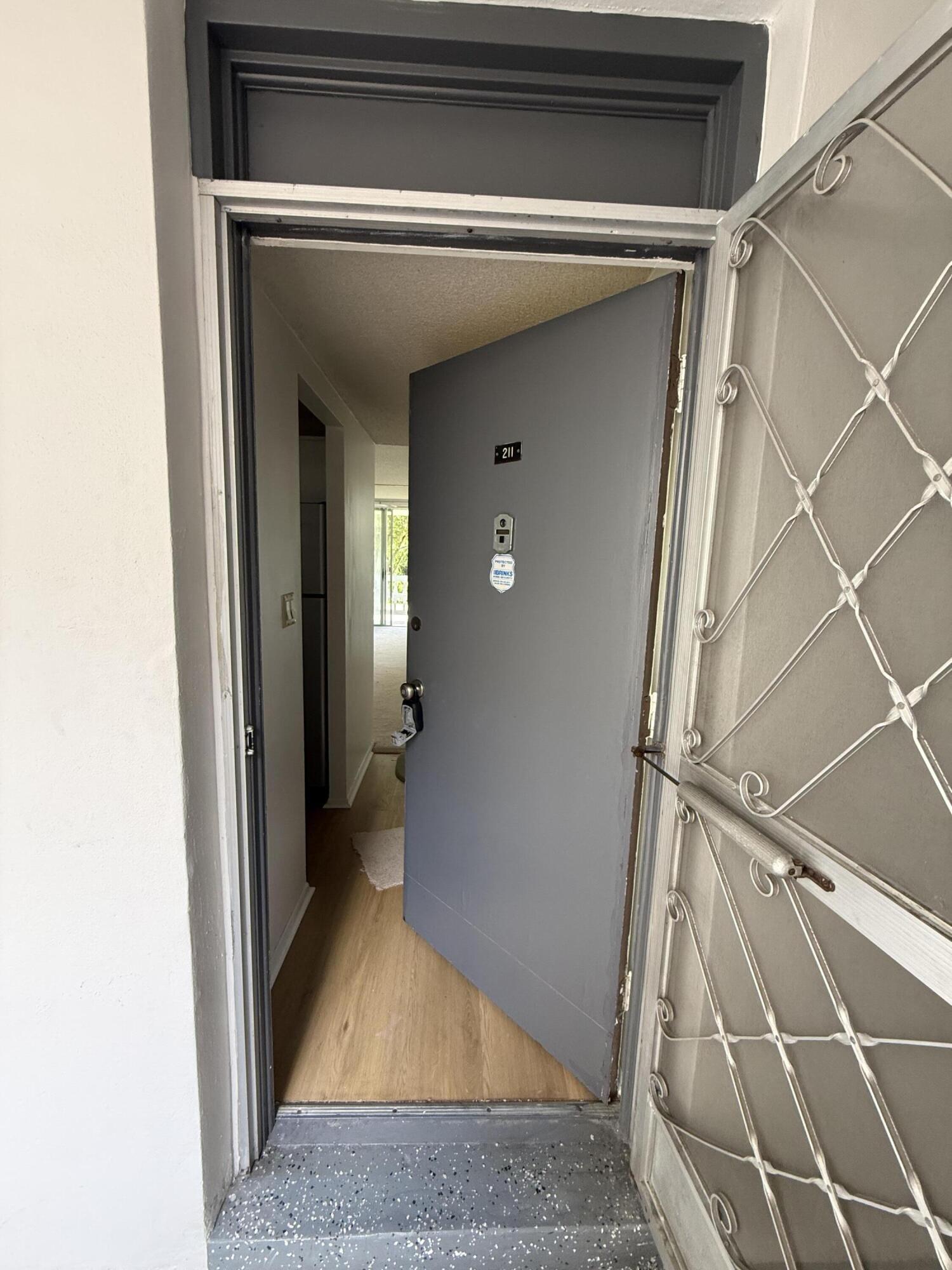 15600 NW 7TH Avenue 211, Miami, FL 33169, Miami - Photo 2