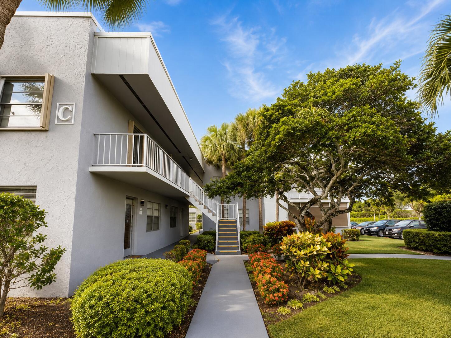 99 Flanders C, Delray Beach, FL 33484, Delray Beach - Photo 3