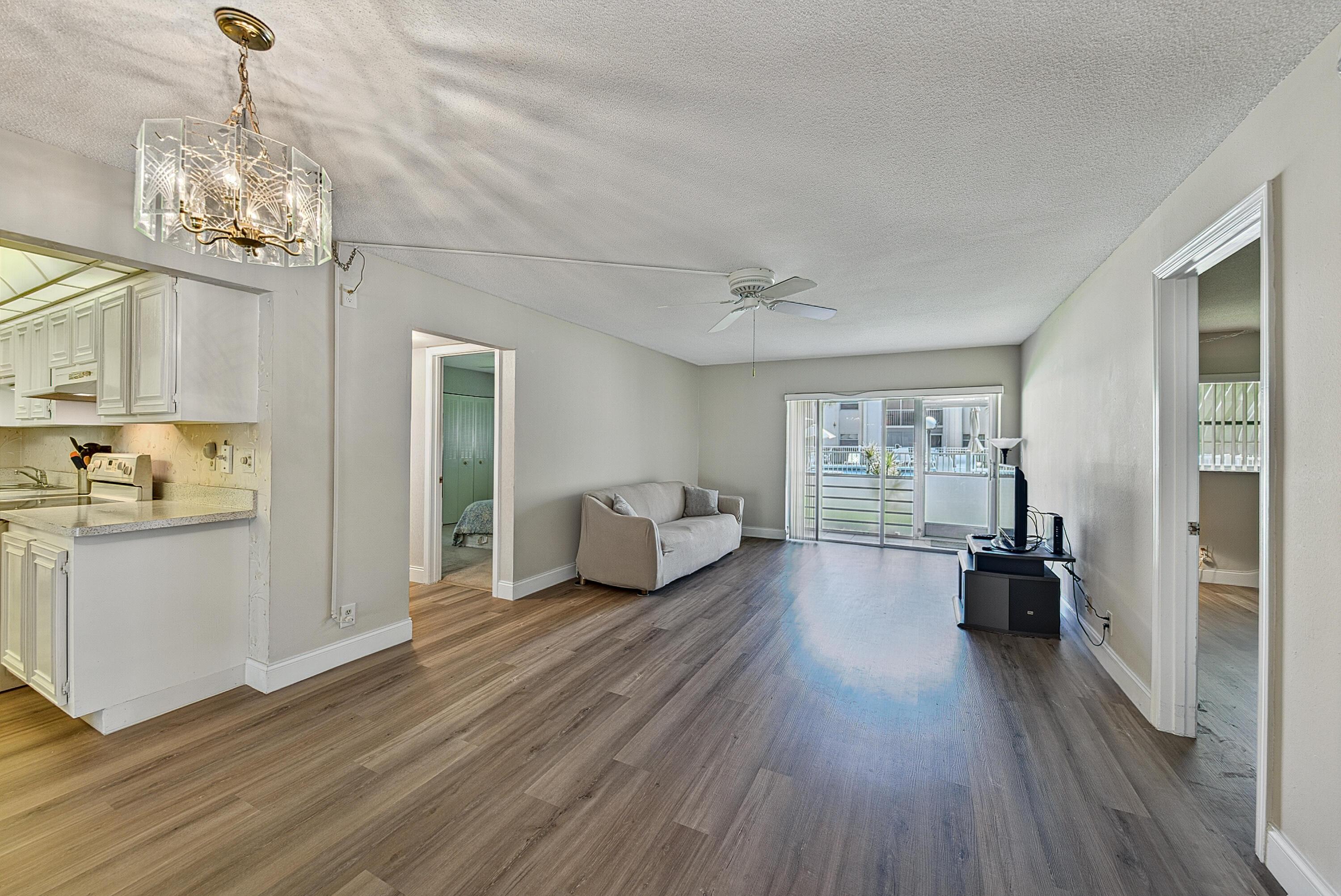 1428 SE 4th Avenue 107, Deerfield Beach, FL 33441, Deerfield Beach - Photo 3
