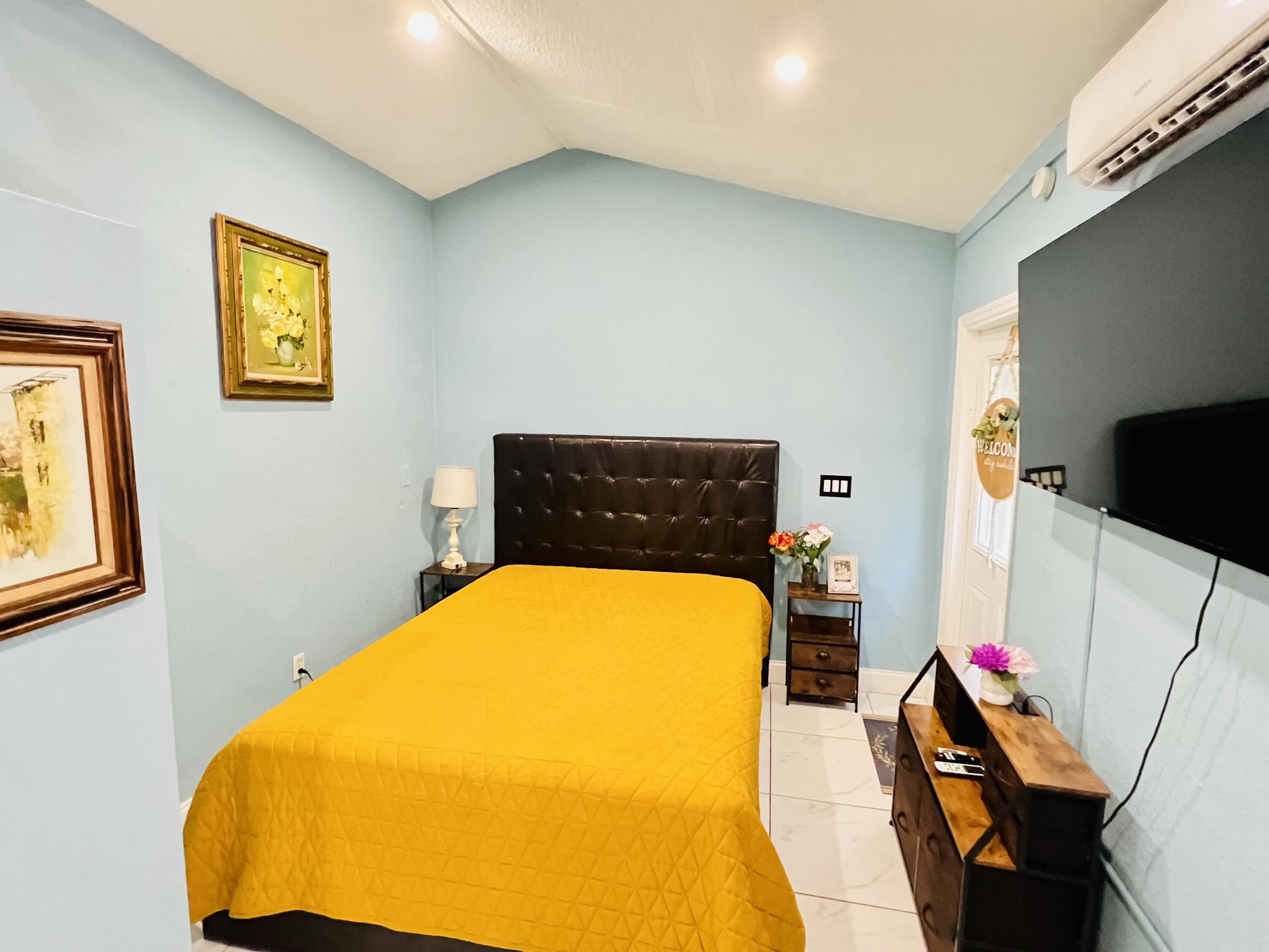 3387 NW 37TH Avenue, Lauderdale Lakes, FL 33309, Lauderdale Lakes - Photo 2