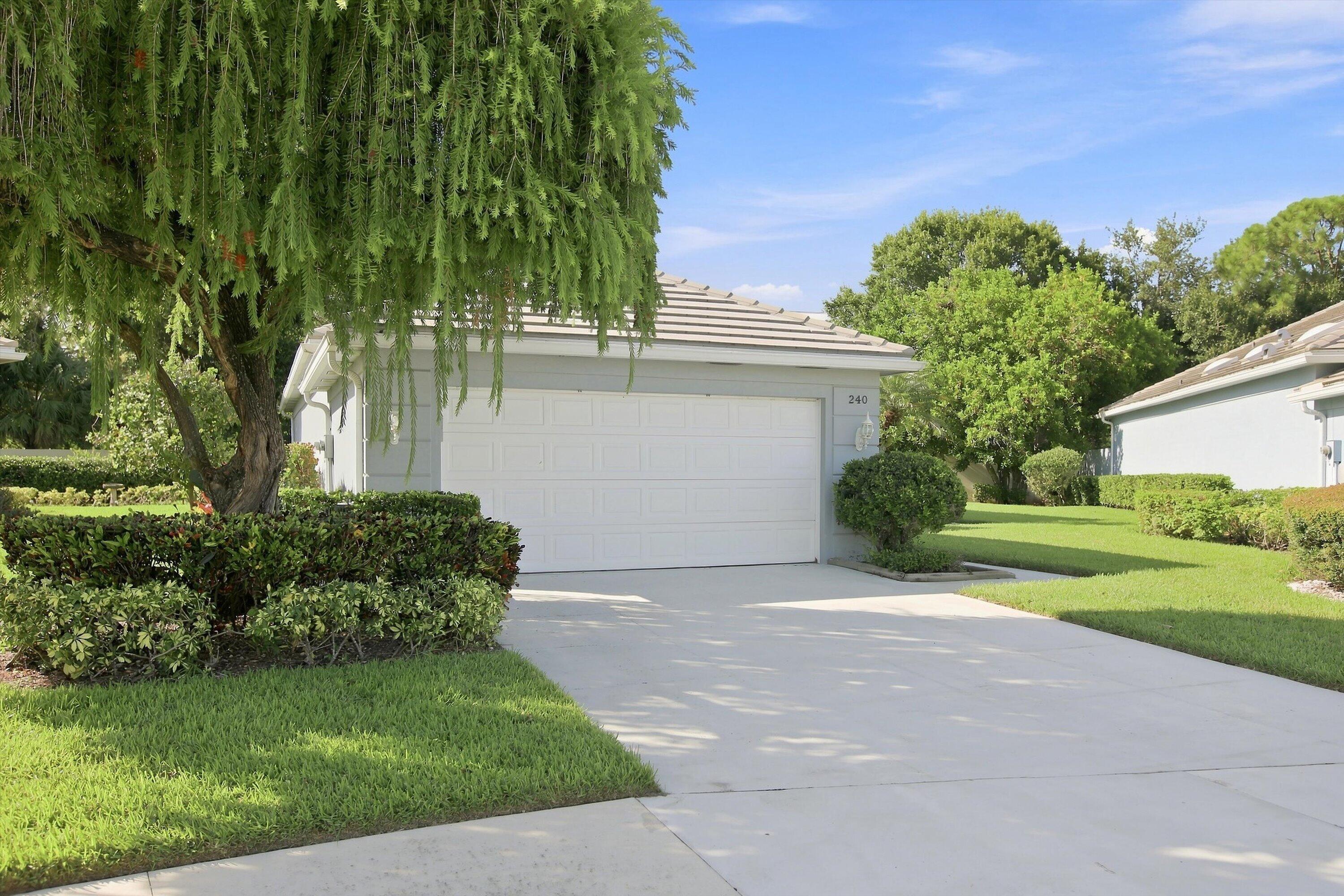 240 NW Bentley Circle, Port St. Lucie, FL 34986, Port St. Lucie - Photo 2