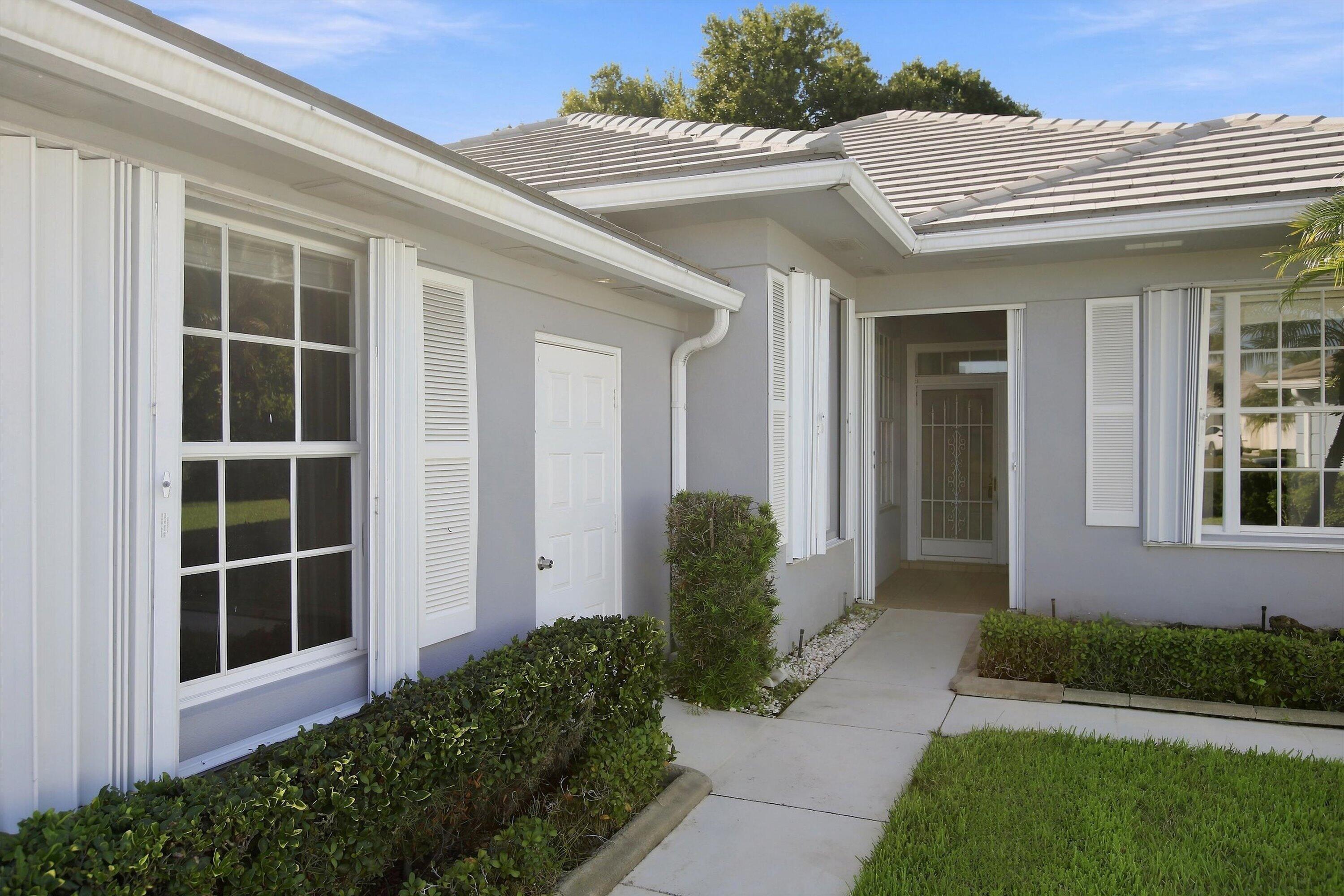 240 NW Bentley Circle, Port St. Lucie, FL 34986, Port St. Lucie - Photo 4