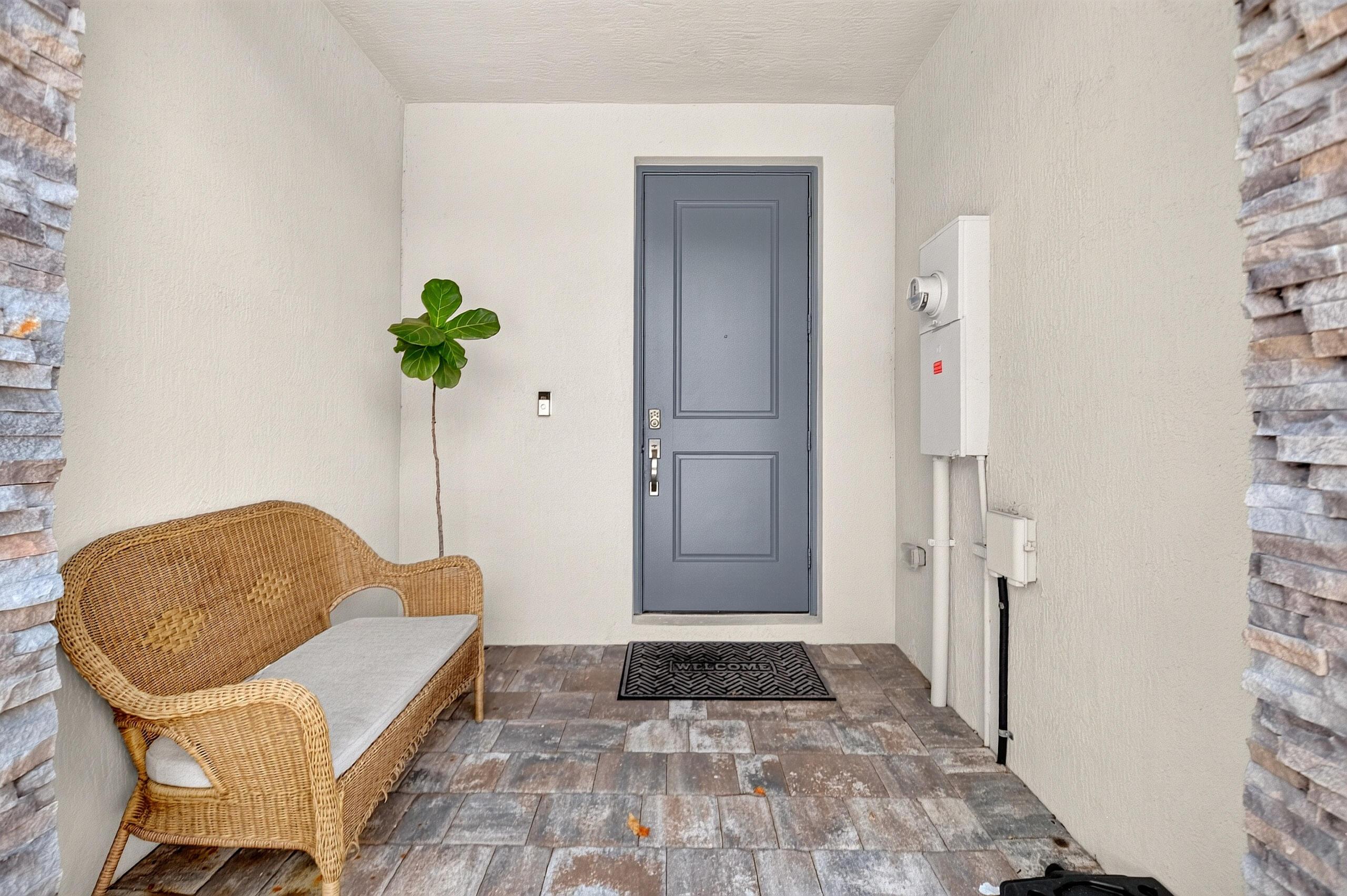 8714 VIA MAR ROSSO, Lake Worth, FL 33467, Lake Worth - Photo 3