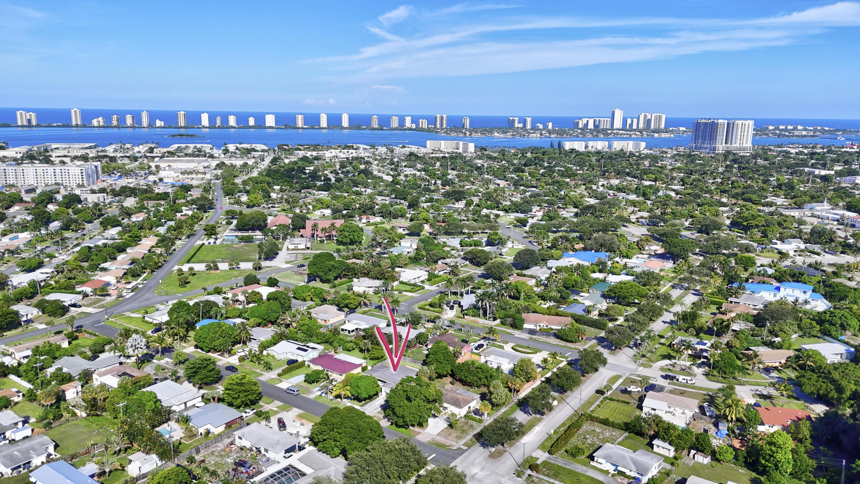 640 W ILEX Drive, Lake Park, FL 33403, Lake Park - Photo 2