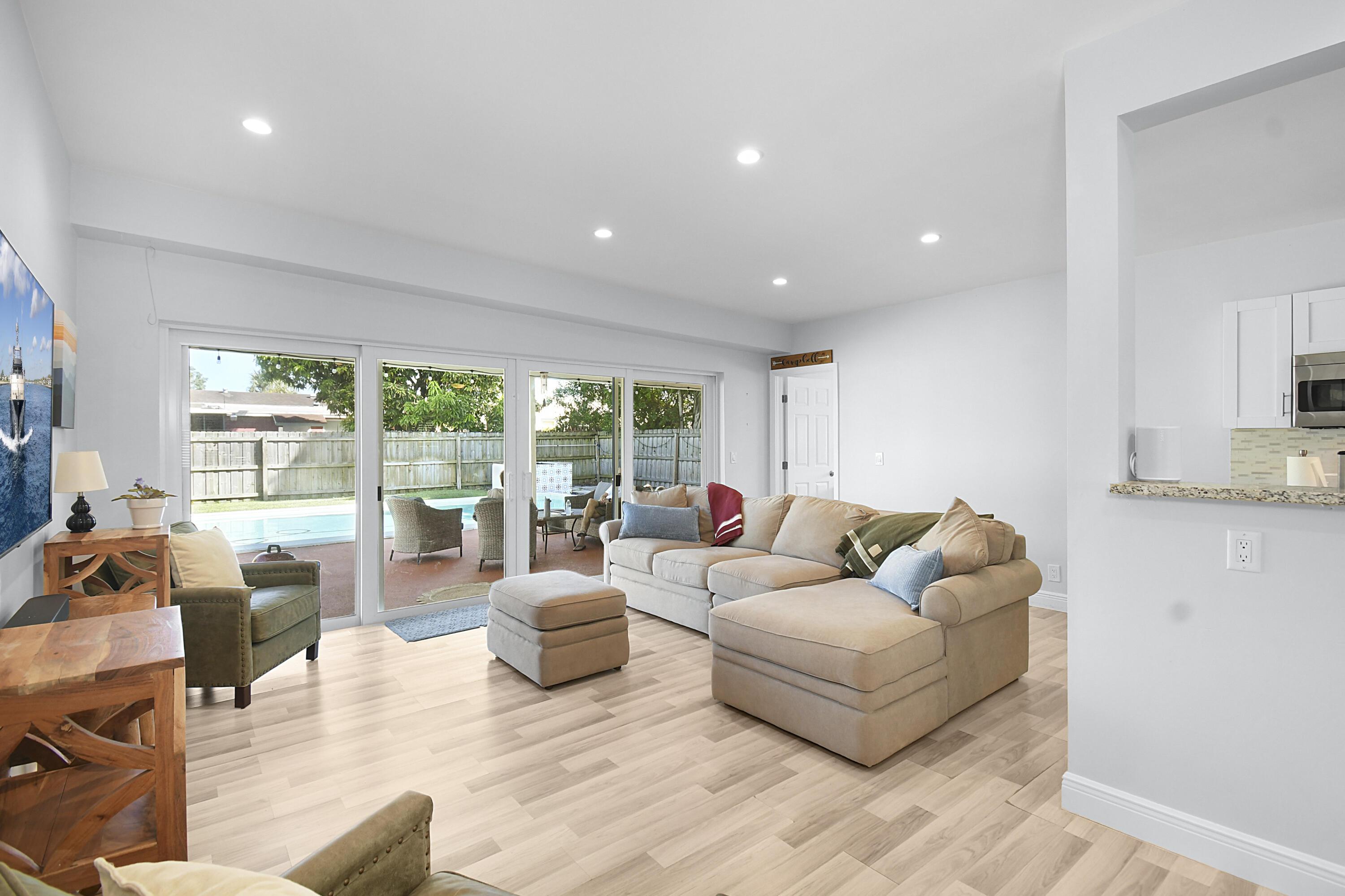 640 W ILEX Drive, Lake Park, FL 33403, Lake Park - Photo 4