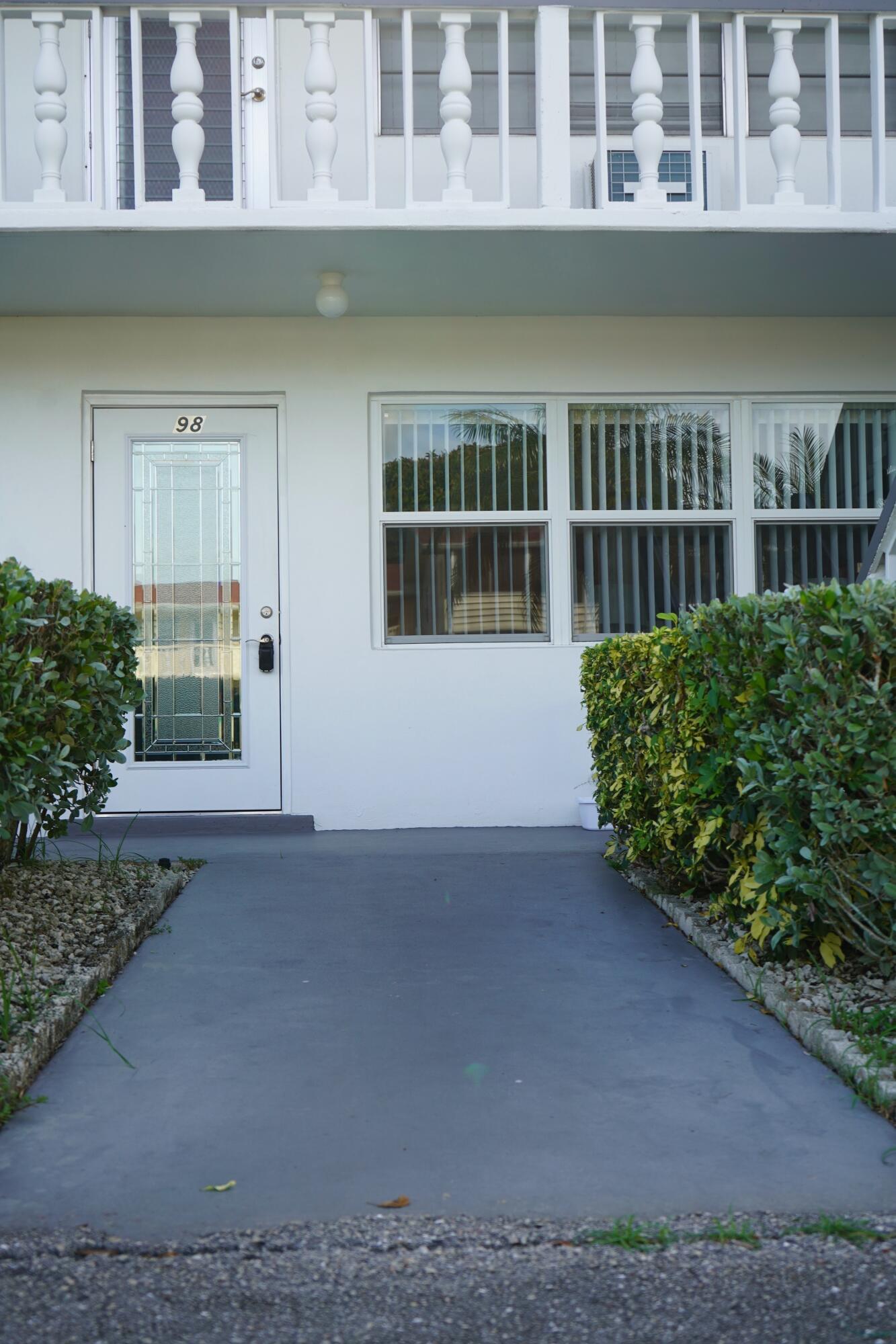 97 BERKSHIRE E, West Palm Beach, FL 33417, West Palm Beach
