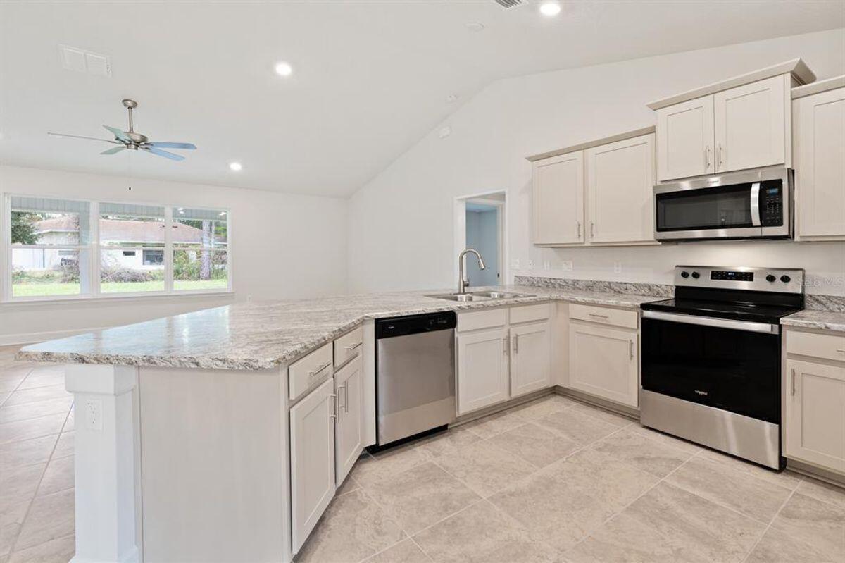 7908 Banyan Street, Fort Pierce, FL 34951, Fort Pierce - Photo 5