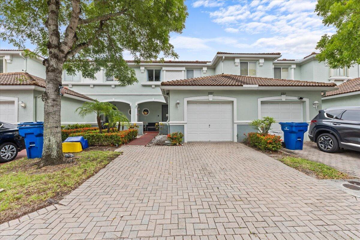 2227 OAKMONT Drive, Riviera Beach, FL 33404, Riviera Beach - Photo 5