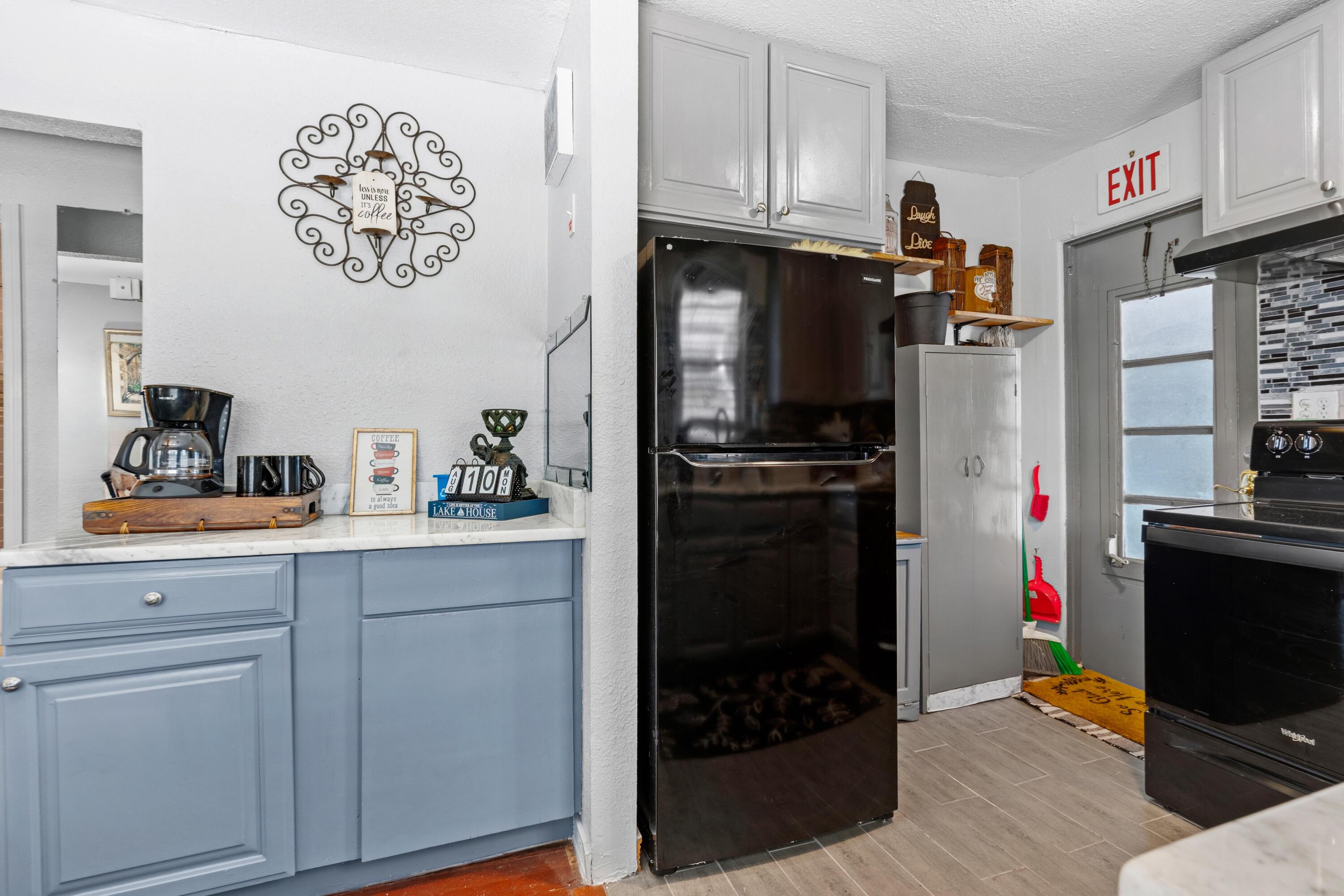 711 Cedar Place, Fort Pierce, FL 34950, Fort Pierce - Photo 4