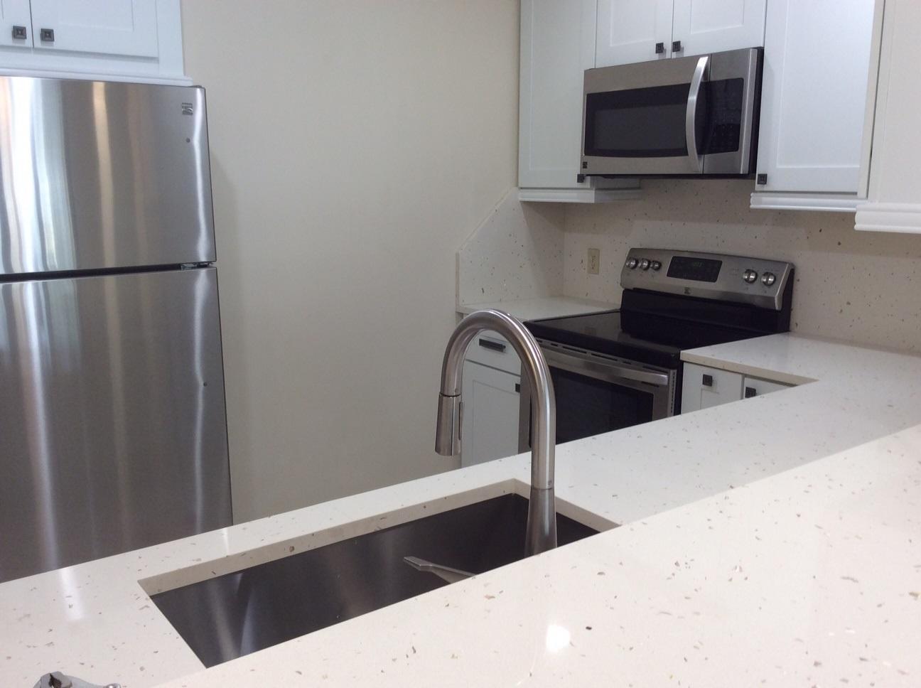 2339 Treasure Isle Drive 44, Palm Beach Gardens, FL 33410, Palm Beach Gardens - Photo 4