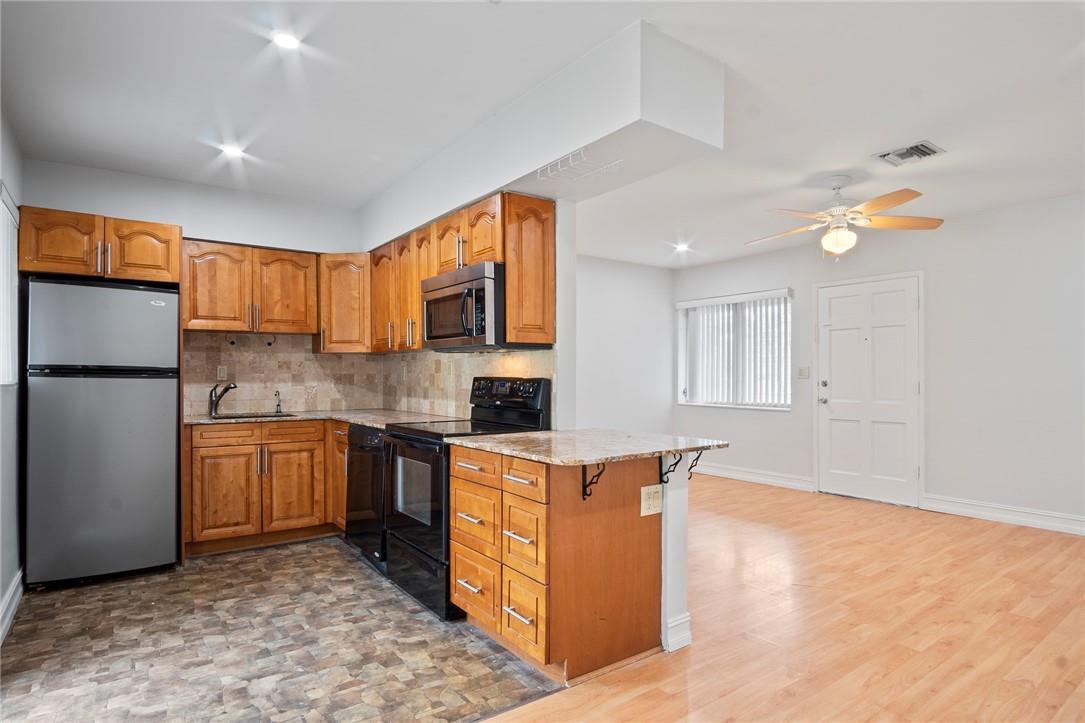 2130 NE 42ND Court 8, Lighthouse Point, FL 33064, Lighthouse Point - Photo 2