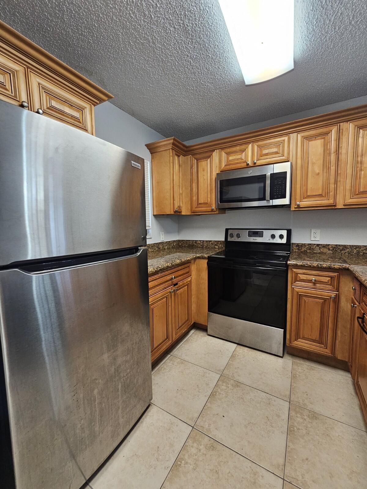 1453 LAKE CRYSTAL Drive D, West Palm Beach, FL 33411, West Palm Beach - Photo 5