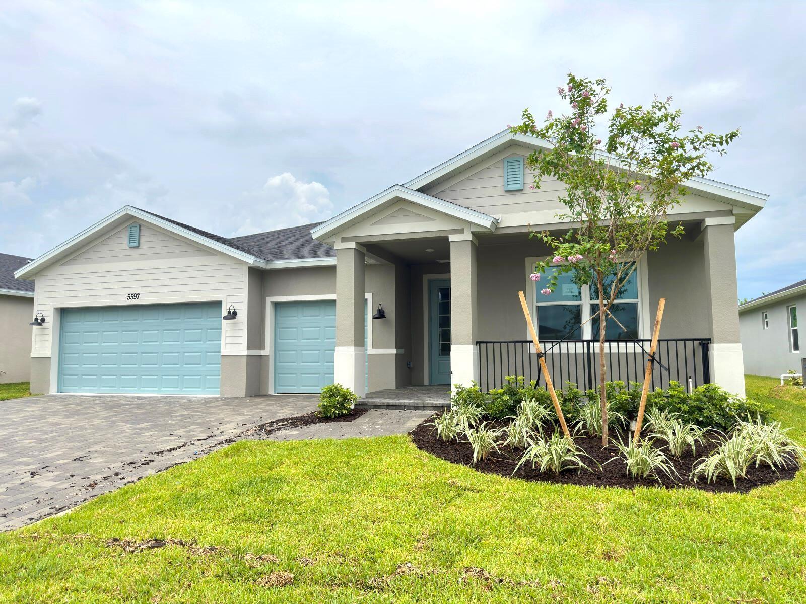5597 HAMPTON PARK Circle, Vero Beach, FL 32966, Vero Beach - Photo 2