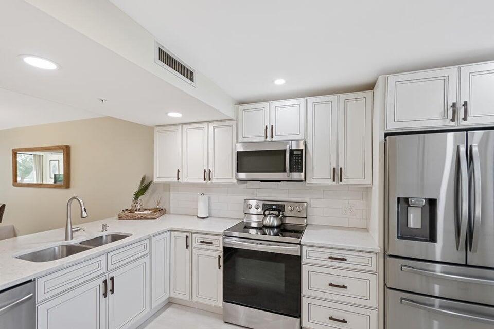 2101 Marina Isle Way 203, Jupiter, FL 33477, Jupiter - Photo 5